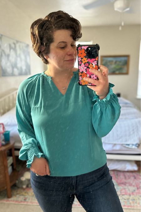 Cute blouse from Amazon, perfect for spring 

#LTKfindsunder50 #LTKmidsize