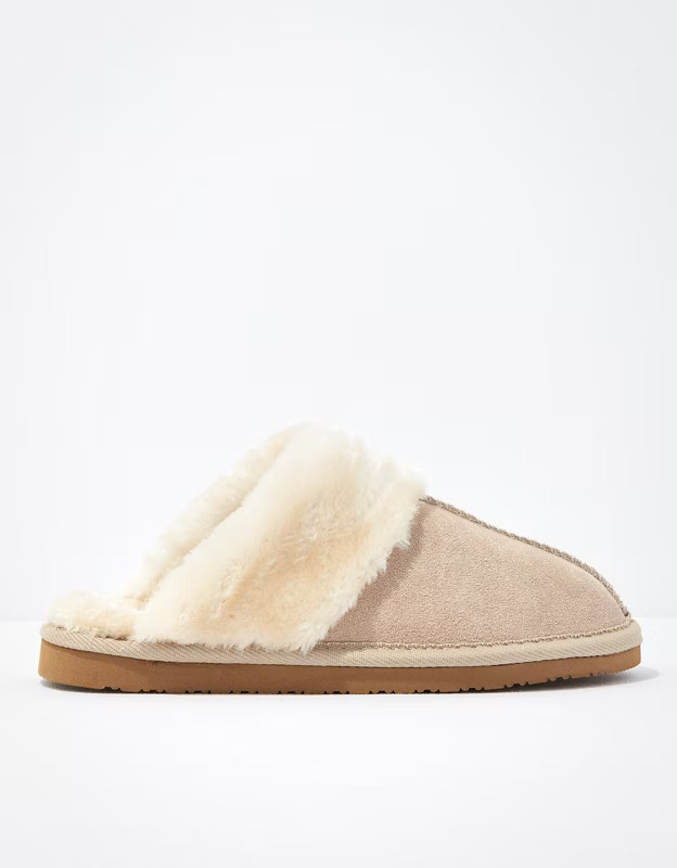 Minnetonka Women's Chesney Scuff Slipper | American Eagle Outfitters (US & CA)