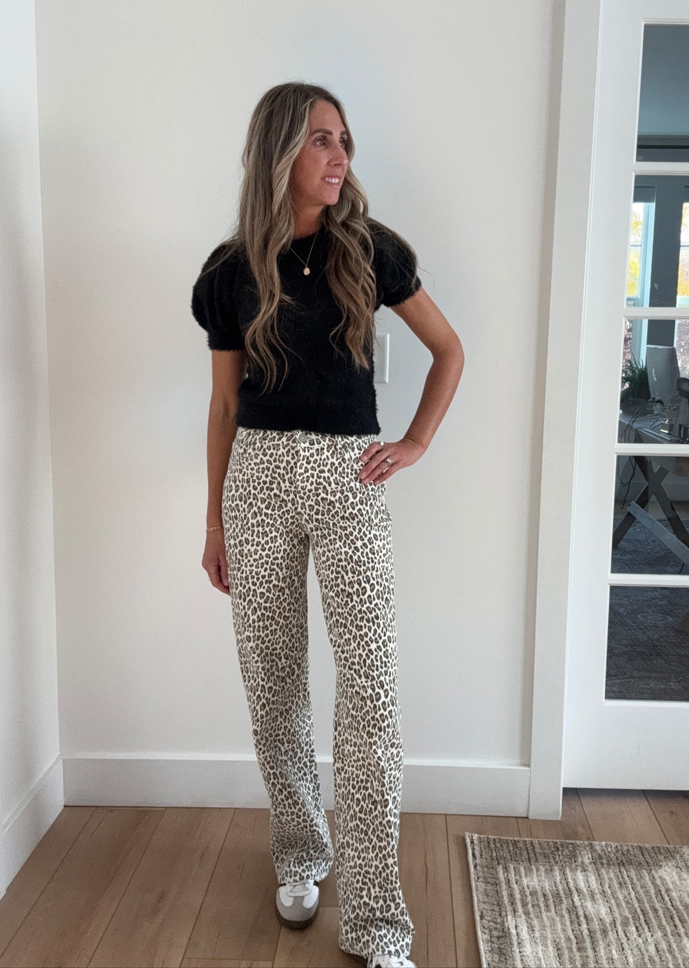 I’m loving these super cute cheetah pants! Got them last weekend and have already wore the. 2 times this week. They are so comfortable and perfect for Fall
I’m 5’ 7.5” tall 107lbs and I got size 24 long/33” inseam