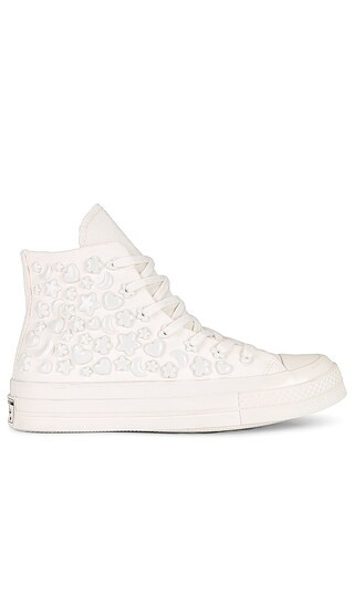 Chuck 70 Stars Sneaker in Egret | Revolve Clothing (Global)