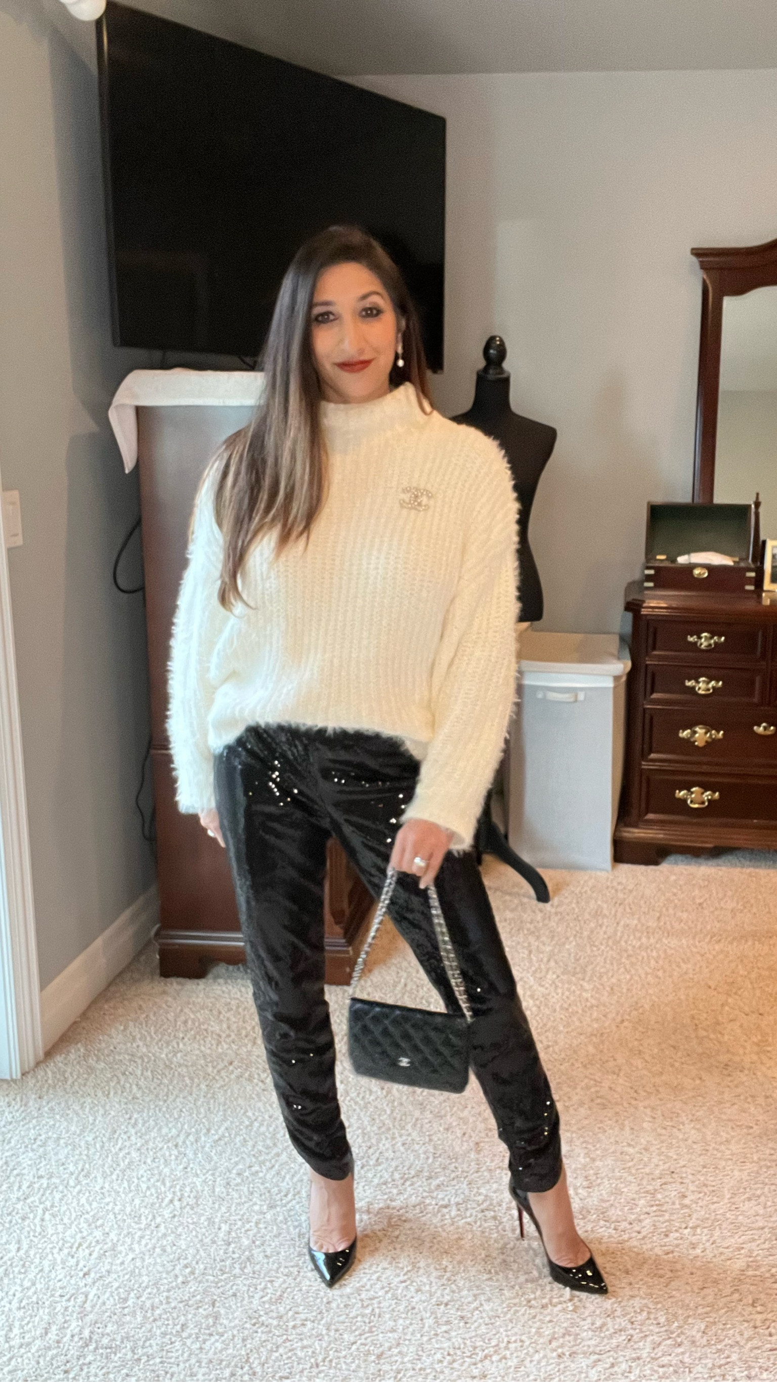 Holiday Sequin Pants 

#LTKSeasonal #LTKHoliday #LTKstyletip