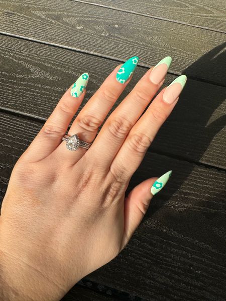 Nail tips
Spring nail design


#LTKstyletip #LTKbeauty #LTKfindsunder50
