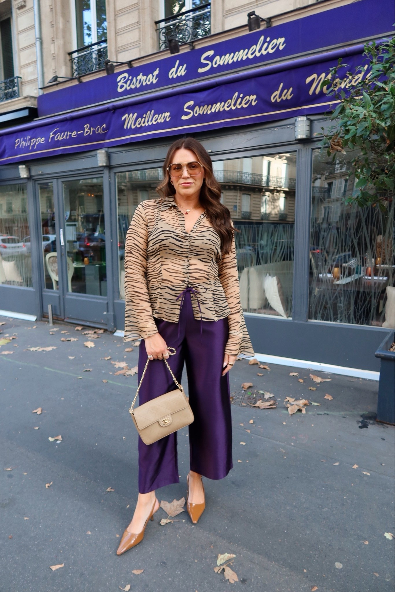 curvy midsize fall outfit! wearing size large in tiger print button up and size large in purple taffeta pants 💜