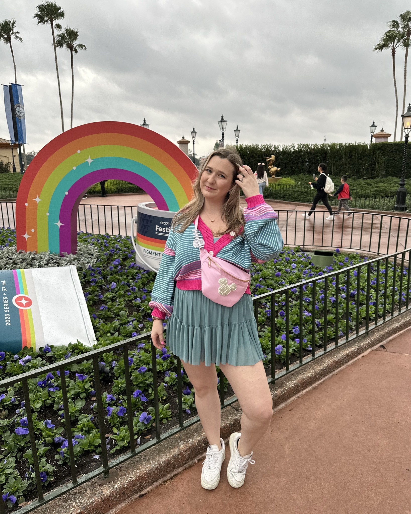 The perfect cute & cozy outfit for Festival of the Arts at Epcot!🎨🖌️🎉❤️🌈🫶🏼


#LTKFindsUnder50 #LTKStyleTip #LTKActive