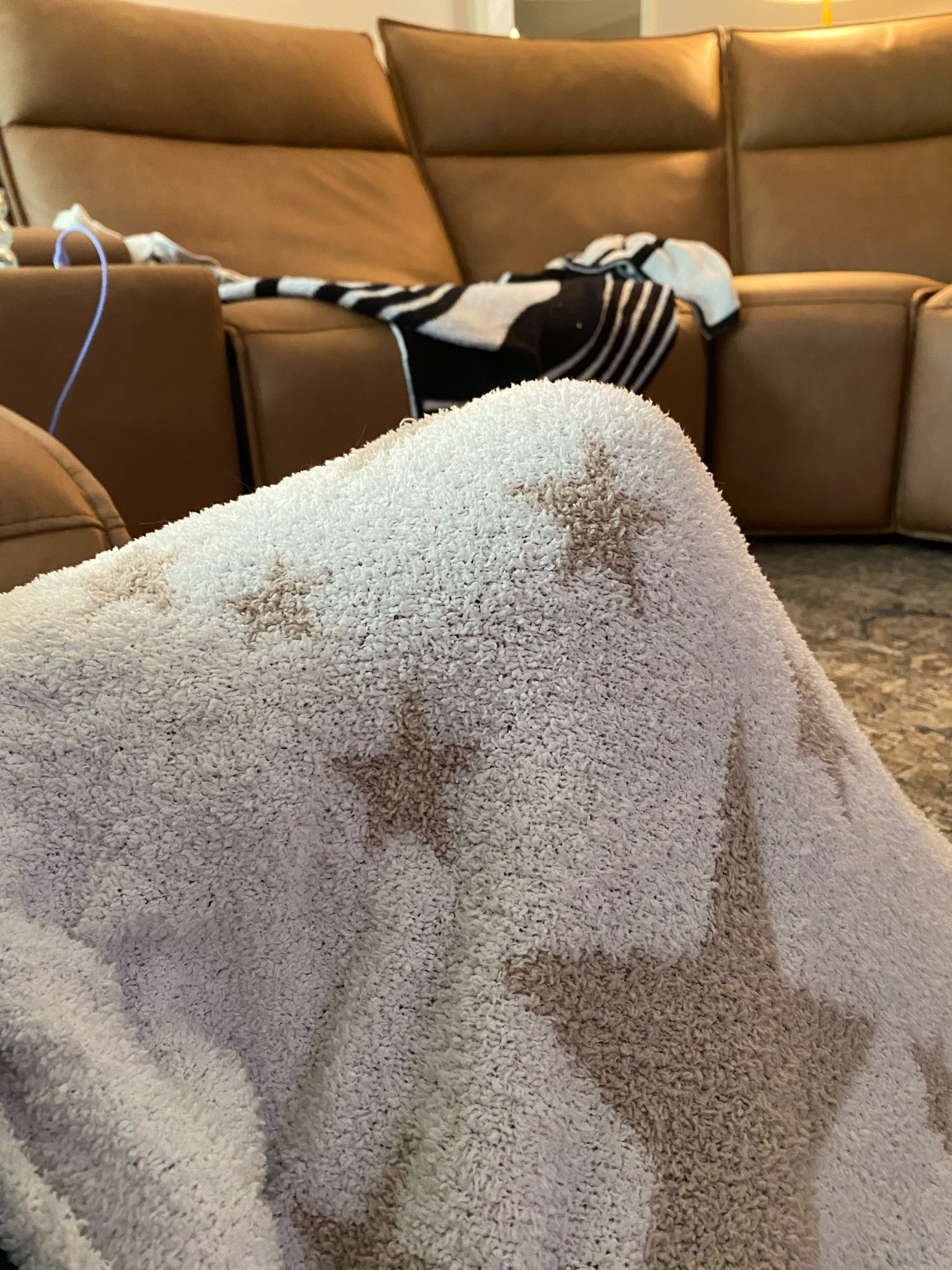 Both blankets pictured are from The Styled Collection and they are having a hugeeeeee sale!!!!! Blankets as low as $10 🤯🤯🤯

#LTKSaleAlert #LTKSummerSales #LTKHome