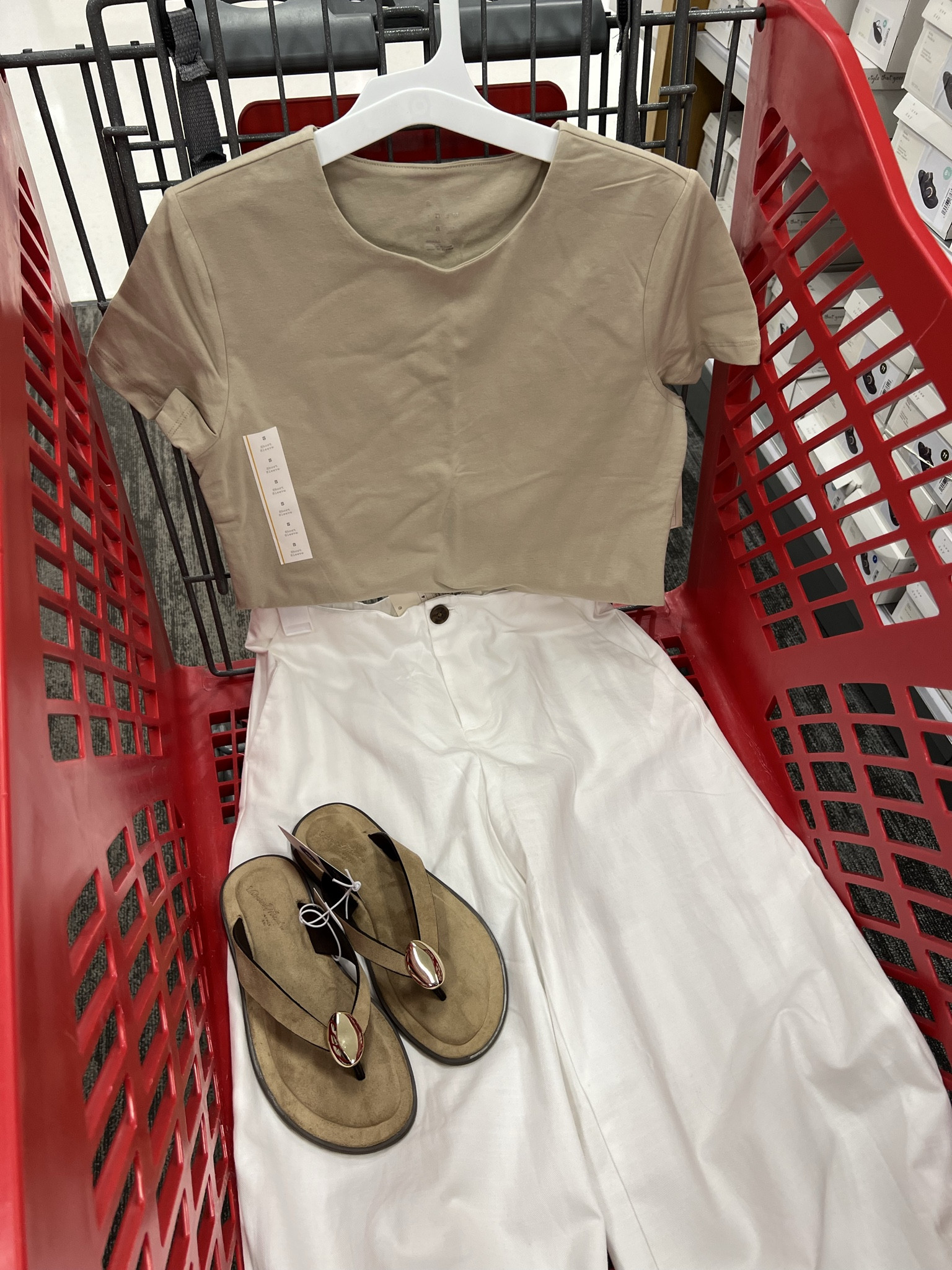 Target double lined tees and faux linen pants outfit idea for spring summer. Polished casual. #targetstyle 