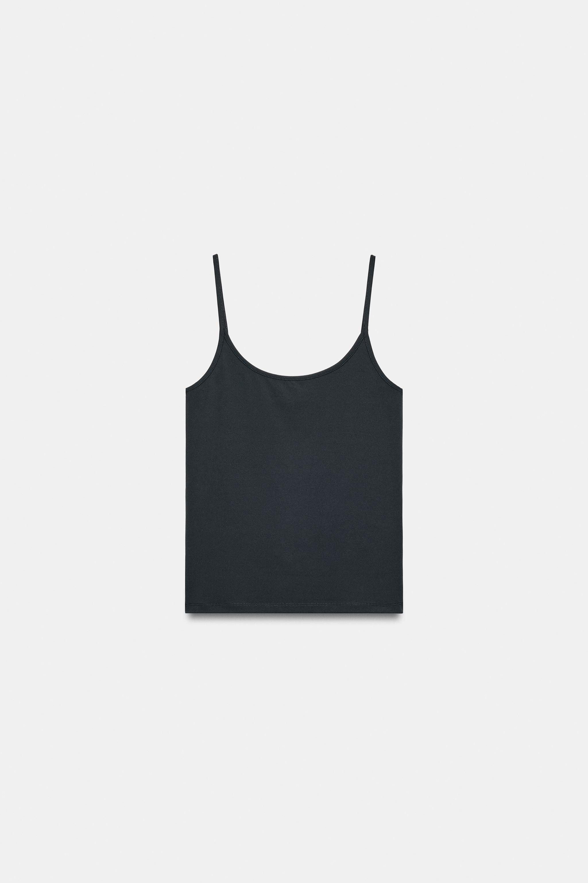 MID WEIGHT - SLIM FIT - ROUND NECK - REGULAR LENGTH - SLEEVELESSFitted tank top made of a polyami... | Zara US