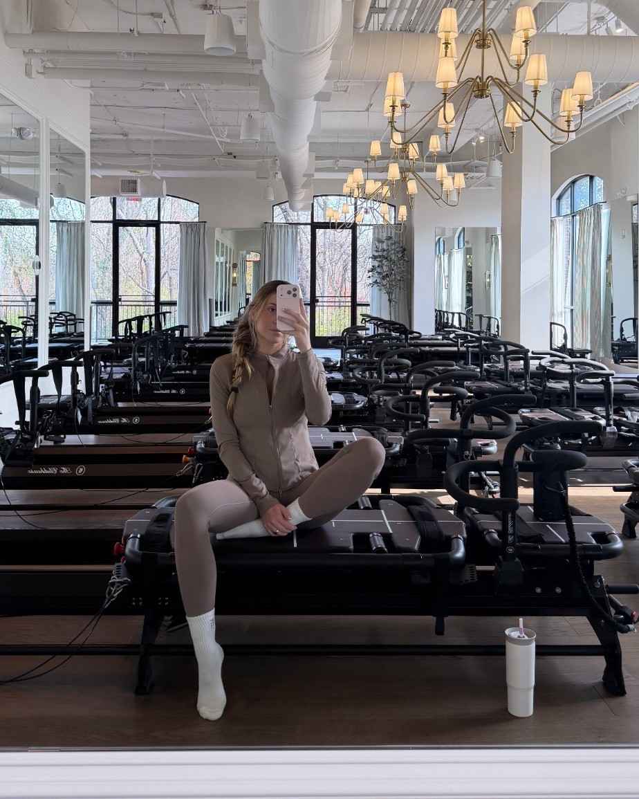 Ptulas Black Friday sale is insane! Code “ELLEN” for extra savings!🤍

#LTKFindsUnder100 #LTKActive #LTKSaleAlert