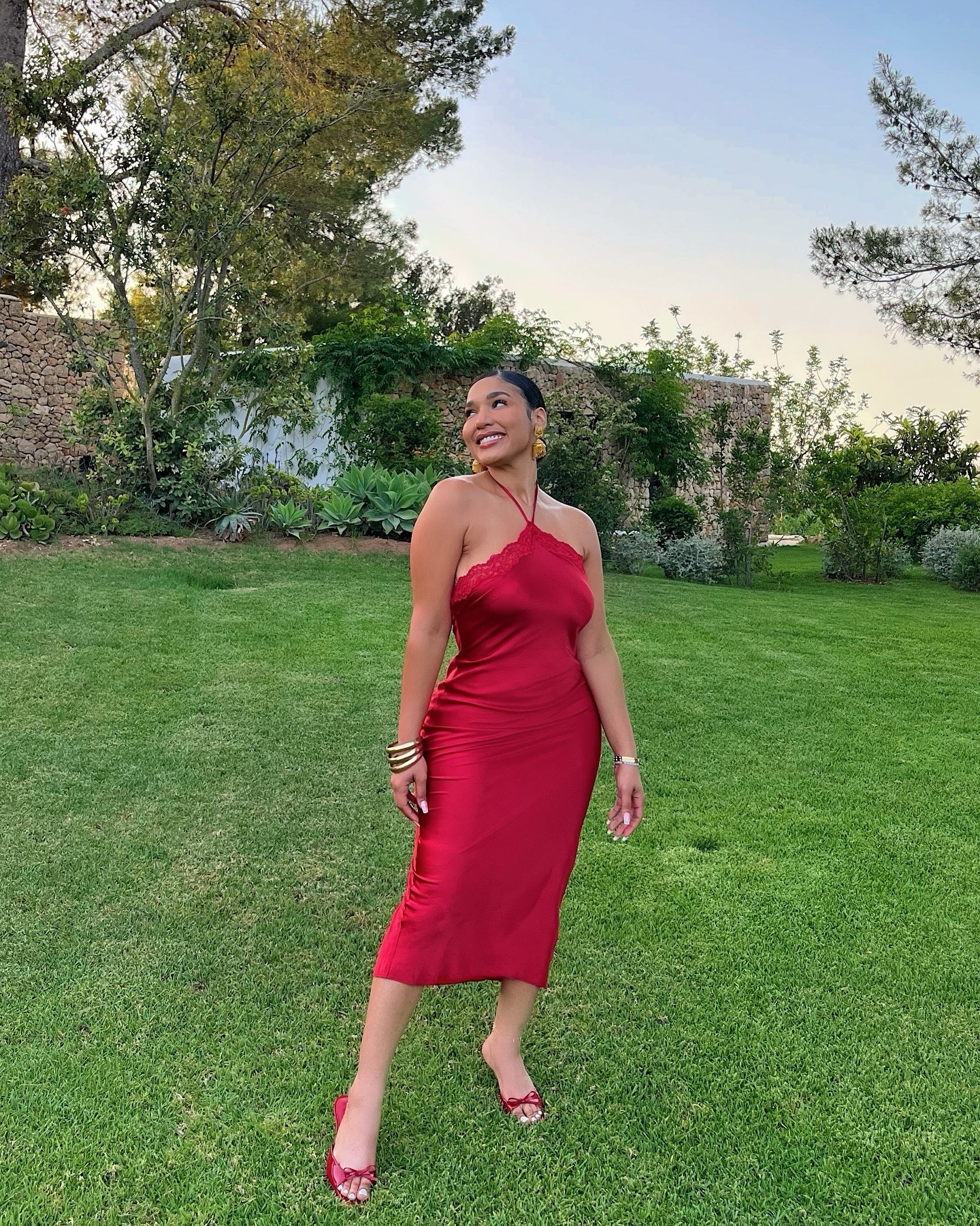 This dress is even more stunning in person. The heels are perfect, so dainty and RED 😍

#LTKSummerSales #LTKShoeCrush #LTKMidsize