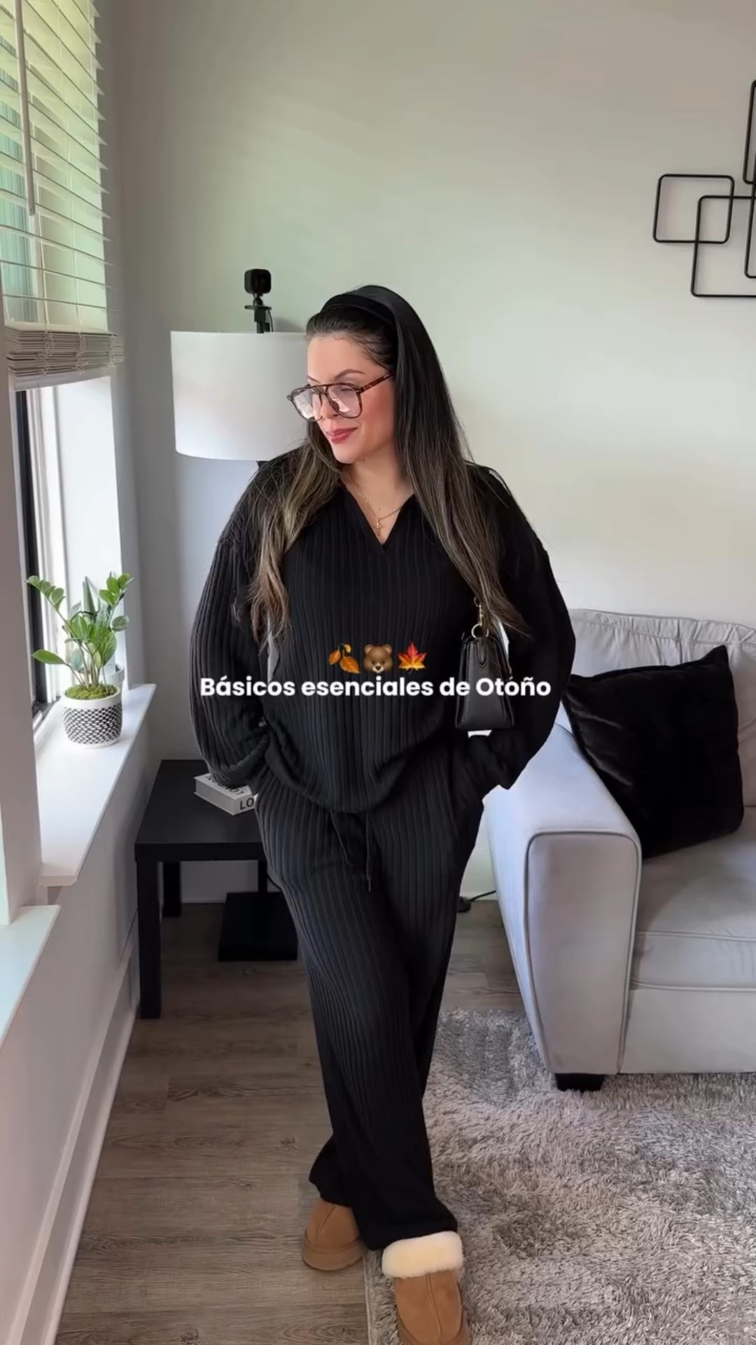 Unos básicos súper esenciales para esta temporada Otoño-Invierno ✨ 
@evalessofficial 🤎🍂

#fashionblogger #fashion #lifestyle #moda #outfitstyle #outfitinspo #outfitinspiration #fashionstyle #fallessentials #esencialesdeotoño #otoñoinvierno2025 #fallinspo #fallfashiontrends