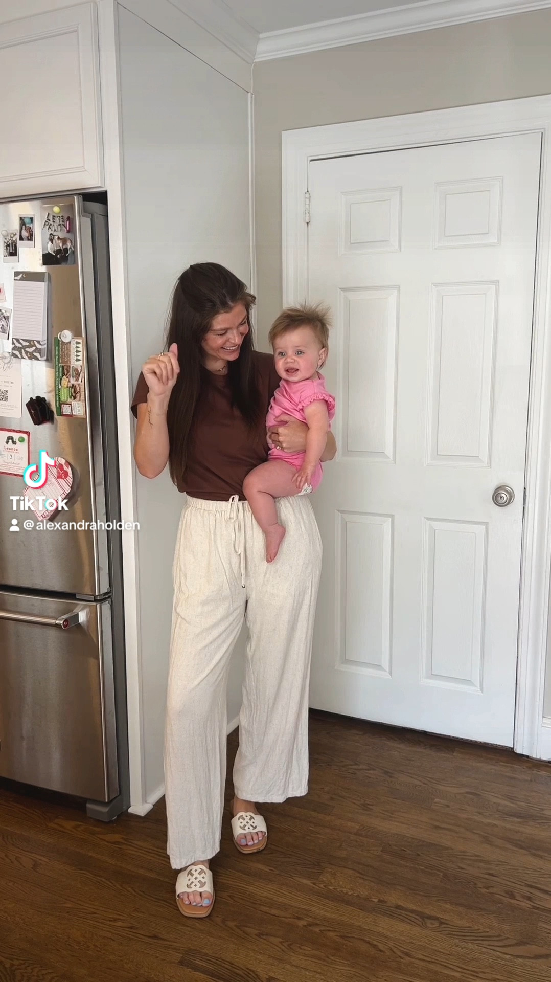 Easy mom #ootd 
Wearing a size M in both 

#LTKStyleTip #LTKBaby #LTKFindsUnder50