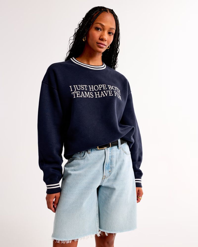 Sporty Graphic Vintage Sunday Crew | Abercrombie & Fitch (US)