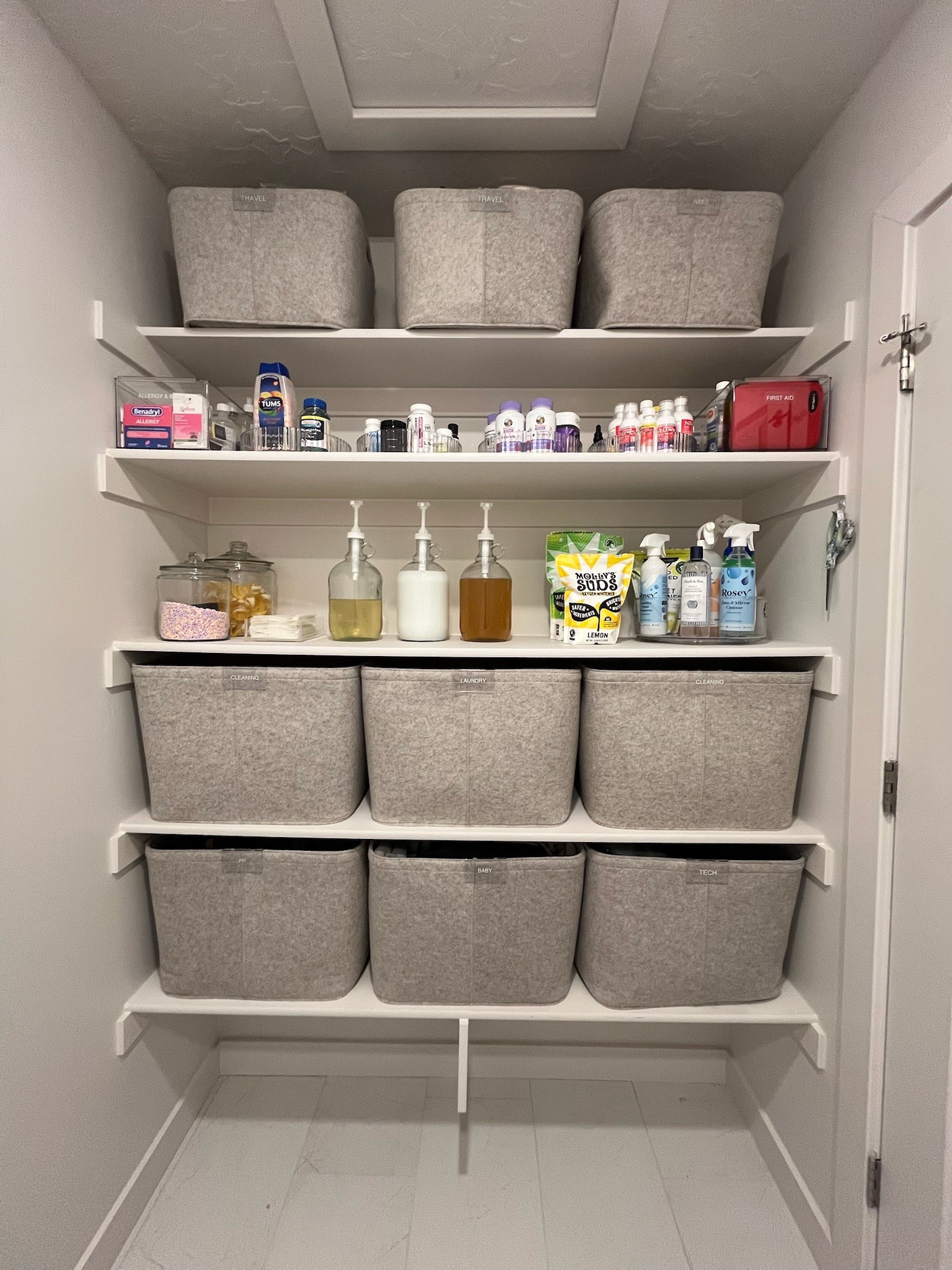 Sabriena’s Laundry Organization

#LTKSeasonal #LTKFestival #LTKGiftGuide