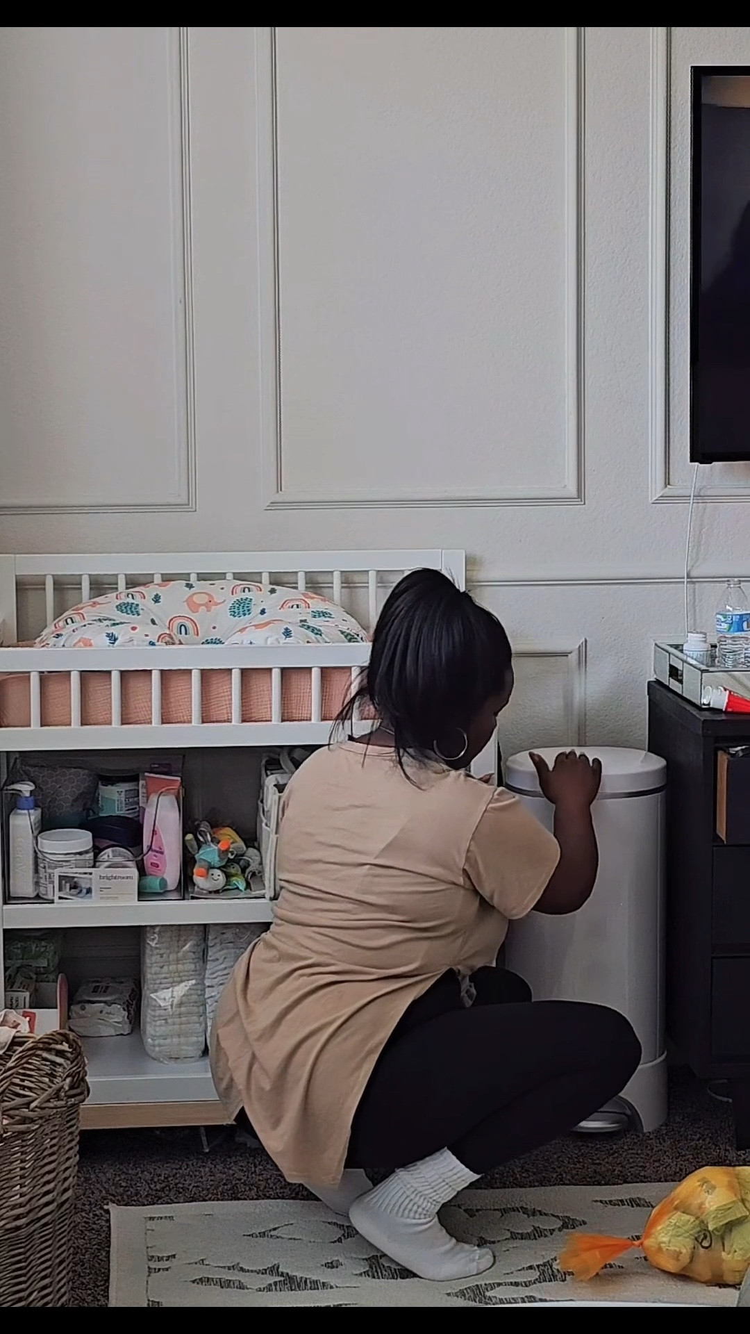 Anyone else trying to “get it together” after the holiday season? My house was in need of a much needed cleaning! 

#cleaning #tidy #cleanwithme #home #bedroom #closet #bathroom

#LTKHome #LTKdayinmylife #LTKmomlife
