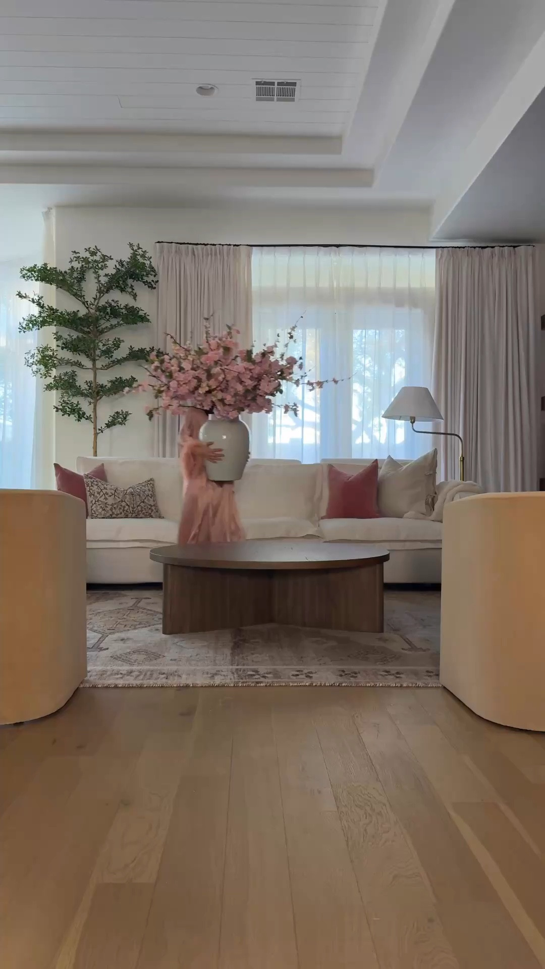 Styling with pink 🩷

#LTKBeauty #LTKSeasonal #LTKHome