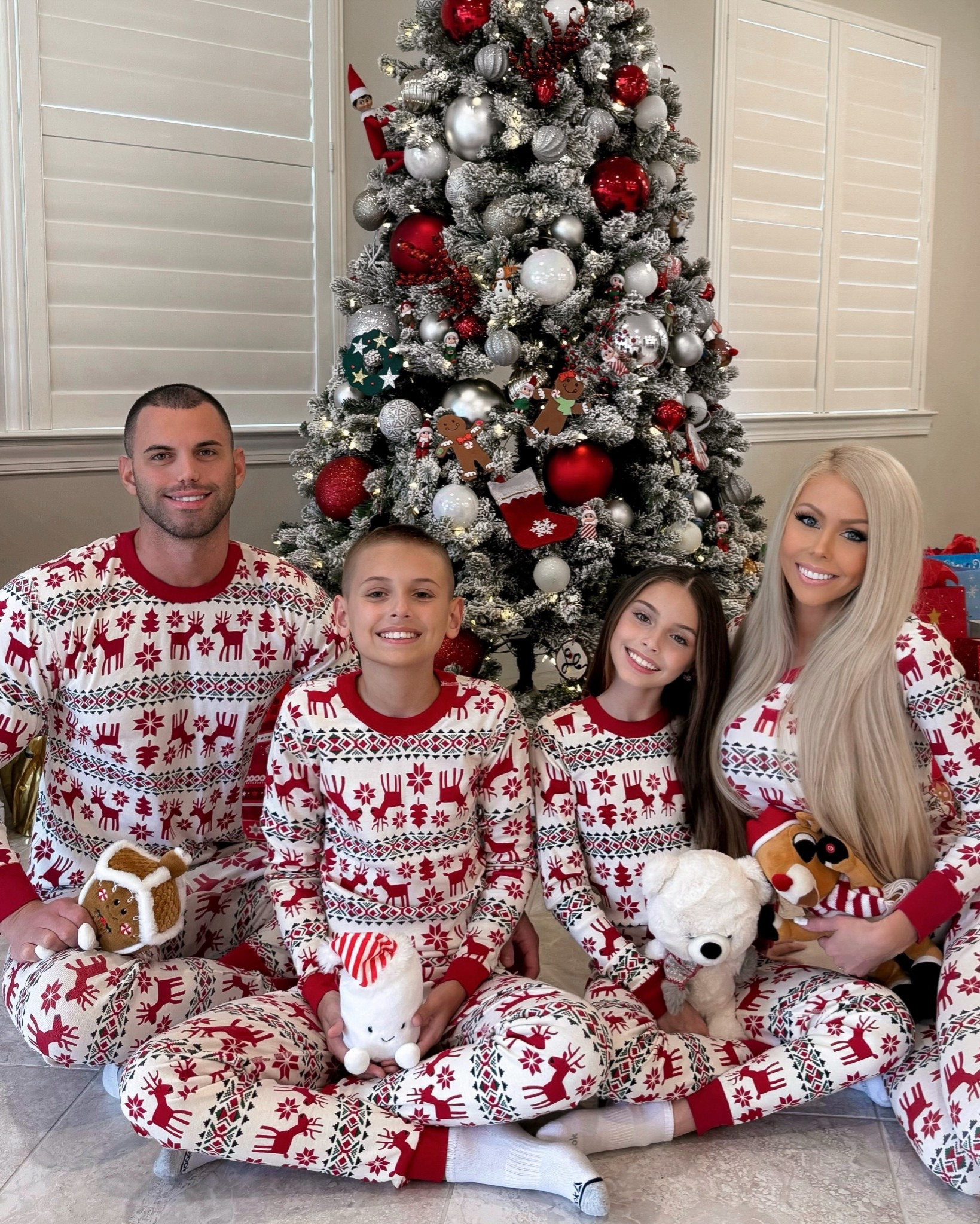 Family, Christmas pajamas, matching, holiday, Kids, Mom, Mens, gift

#LTKHoliday #LTKKids #LTKSaleAlert