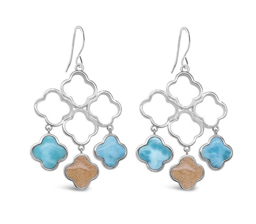 𝚃𝚑𝚎𝚜𝚎 𝚐𝚘𝚛𝚐𝚎𝚘𝚞𝚜 𝚜𝚝𝚎𝚛𝚕𝚒𝚗𝚐 𝚜𝚒𝚕𝚟𝚎𝚛 𝚊𝚗𝚍 𝙻𝚊𝚛𝚒𝚖𝚊𝚛 𝙴𝚊𝚛𝚛𝚒𝚗𝚐𝚜 𝚠𝚎𝚛𝚎 𝚍𝚎𝚜𝚒𝚐𝚗𝚎𝚍 𝚊𝚗𝚍 𝚒𝚗𝚜𝚙𝚒𝚛𝚎𝚍 𝚋𝚢 𝙱𝙴𝙻𝙻𝙰 𝙼𝚎𝚍𝚒𝚊 𝙾𝚠𝚗𝚎𝚛 𝚊𝚗𝚍 𝙲𝙴𝙾, 𝚅𝚊𝚗𝚎𝚜𝚜𝚊 𝙲𝚘𝚙𝚙𝚎𝚜. 𝙿𝚎𝚛𝚜𝚘𝚗𝚊𝚕𝚒𝚣𝚎 𝚢𝚘𝚞𝚛𝚜 𝚠𝚒𝚝𝚑 𝚜𝚊𝚗𝚍 𝚘𝚛 𝚎𝚊𝚛𝚝𝚑 𝚎𝚕𝚎𝚖𝚎𝚗𝚝𝚜 𝚏𝚛𝚘𝚖 𝚊 𝚕𝚘𝚌𝚊𝚝𝚒𝚘𝚗 𝚝𝚑𝚊𝚝 𝚑𝚘𝚕𝚍𝚜 𝚜𝚙𝚎𝚌𝚒𝚊𝚕 𝚖𝚎𝚖𝚘𝚛𝚒𝚎𝚜 𝚝𝚘 𝚖𝚊𝚔𝚎 𝚝𝚑𝚎𝚖 𝚢𝚘𝚞𝚛 𝚘𝚠𝚗.

#LTKHoliday #LTKU #LTKGiftGuide