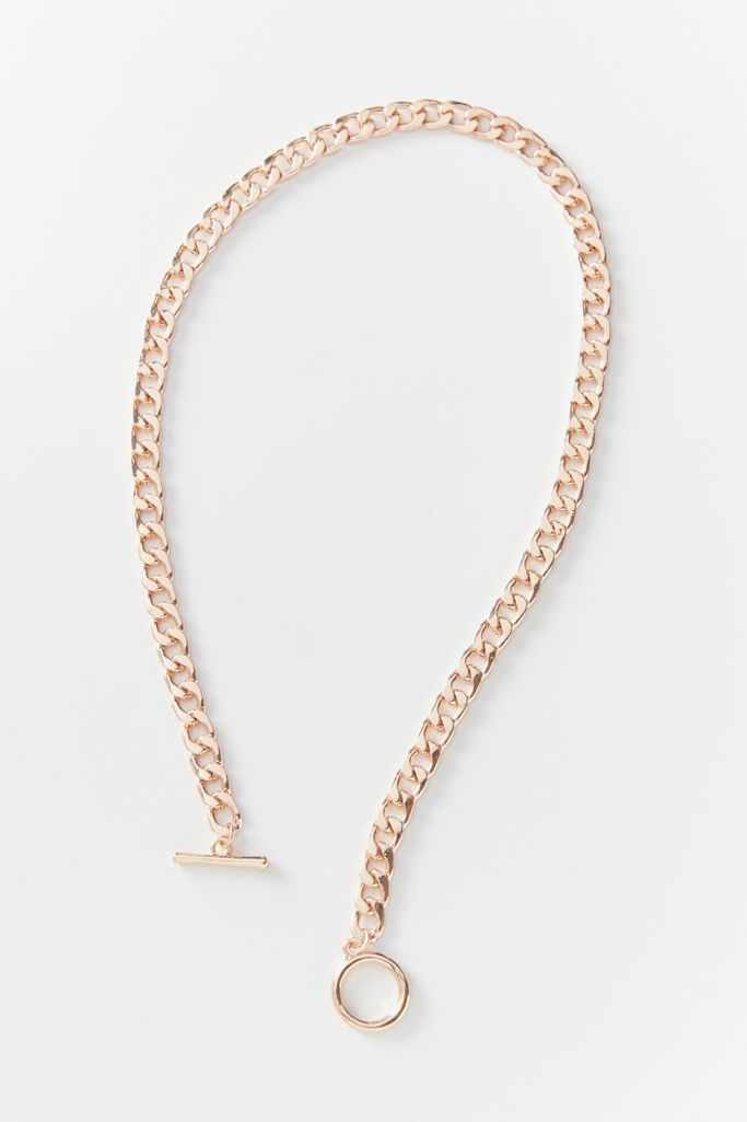 Chunky Curb Chain Toggle Necklace | Urban Outfitters (US and RoW)