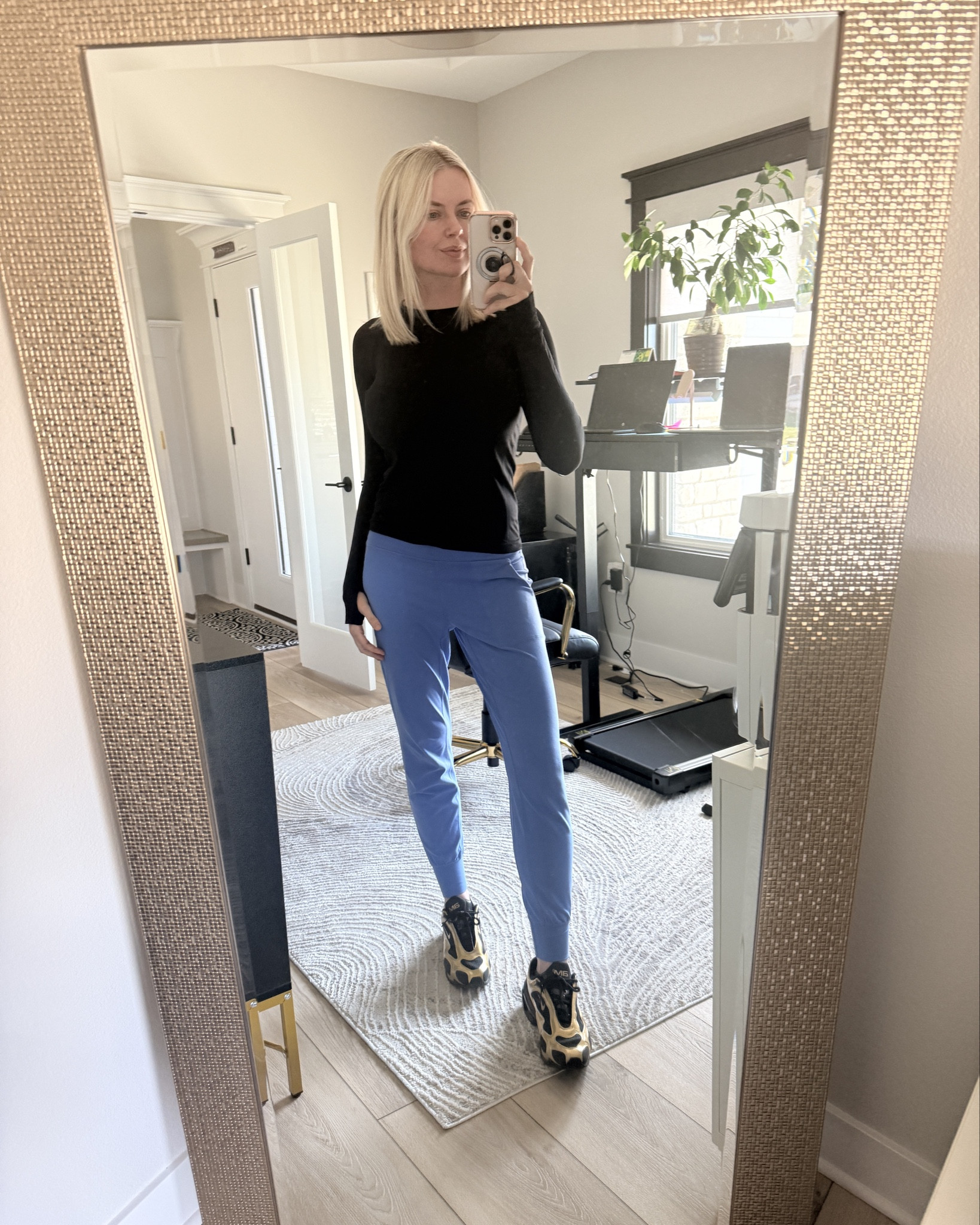 Lulu dupe shirt via Amazon and yup I’ll take one in every color … linked the Amazon dupe and the actual lulu versionn
#amazon #amazonfinds #lululemon #dupes #luludupes #nike #nikeairmax #springoutfits #springoutfits2026

#LTKActive #LTKootd #LTKmomlife