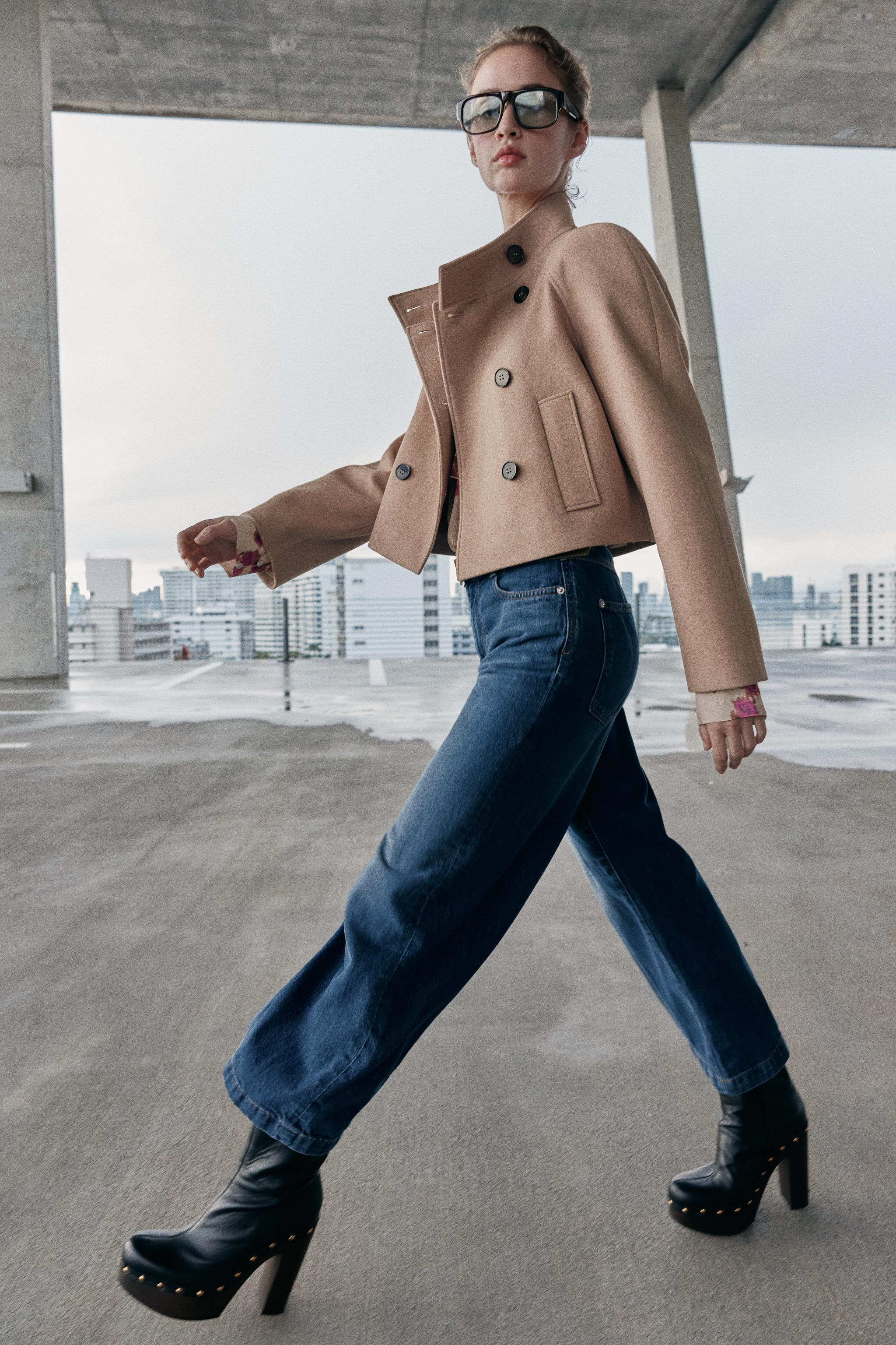 DOUBLE-BREASTED HIGH NECK SHORT COAT | Zara US