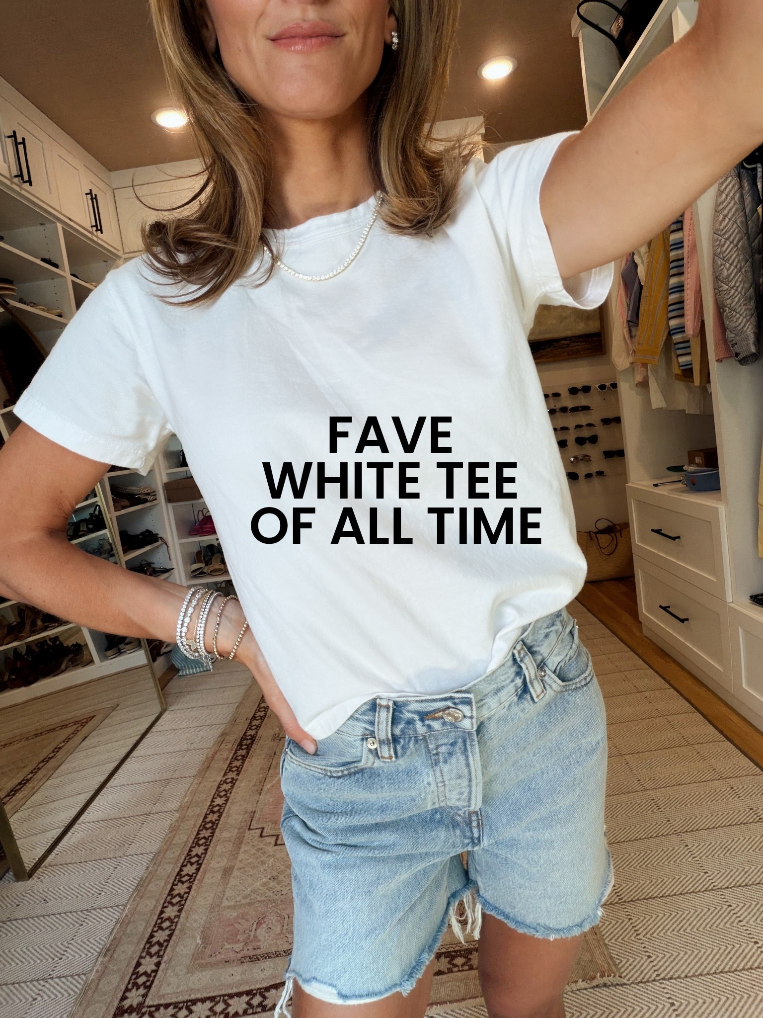 this is my favorite white tea for so many reasons. i highly recommend it and believe it's worth the investment! i wear size XS for reference.