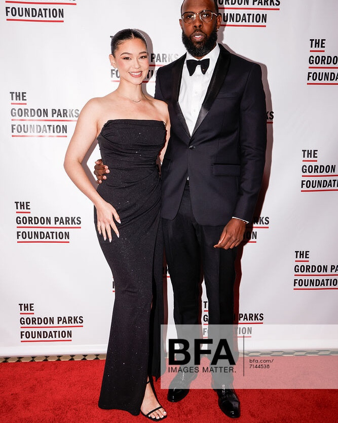 Gordon Parks Foundation Gala 2025
Had a dress stuck in London 
and my favorite brand Windsor saved me.

#eveningdress #weddingguestdress


#LTKShoeCrush #LTKFindsUnder100 #LTKStyleTip