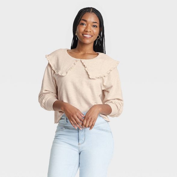 Women&#39;s Cropped Fashion Sweatshirt - Universal Thread&#8482; Brown L | Target