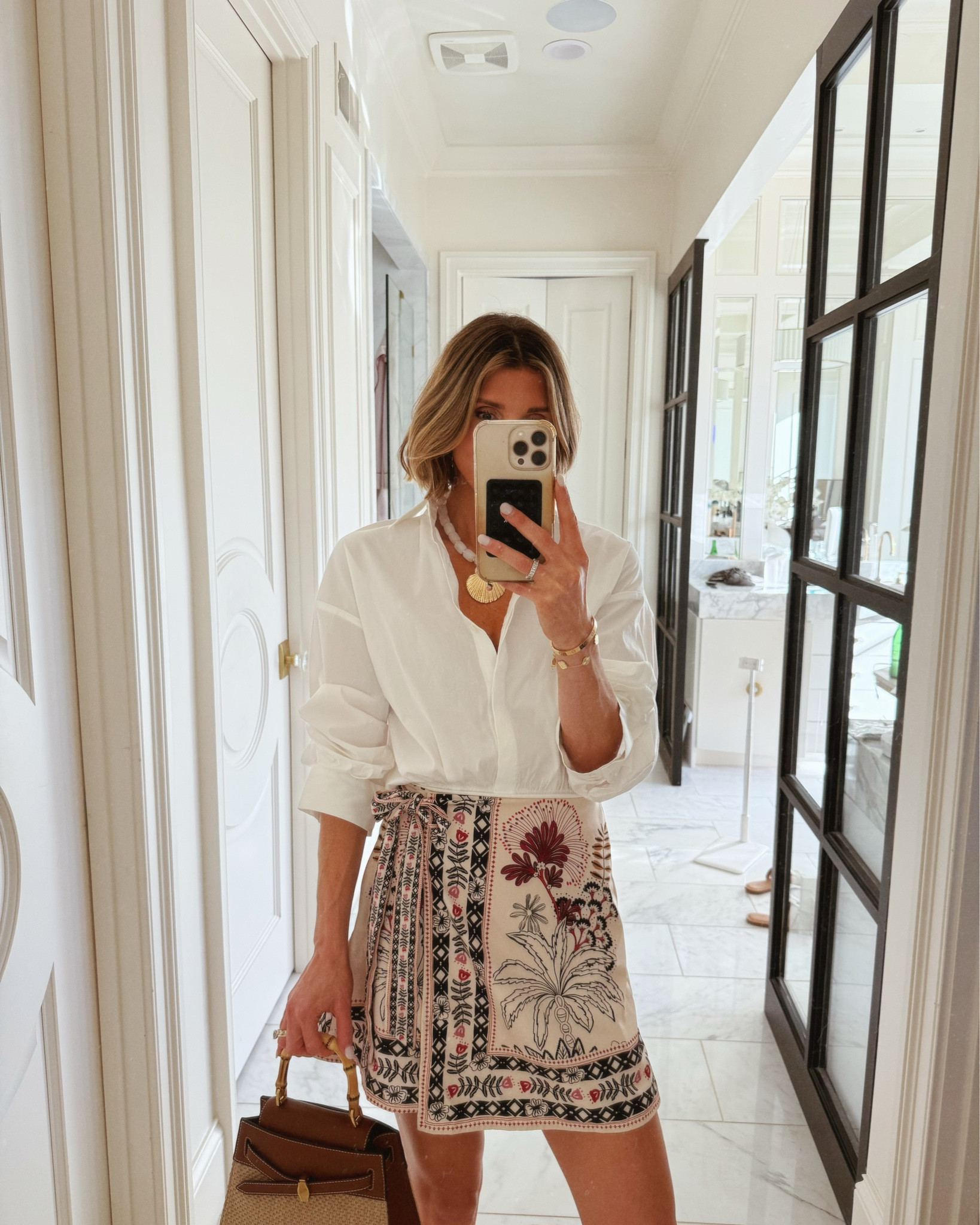 Resort spring break look. 