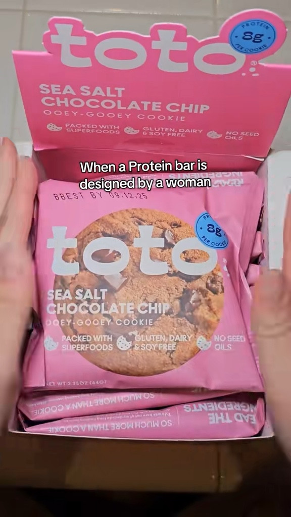 Rich and delicious protein cookie full of Superfoods
Best protein bar
Healthy protein bar
#weightlosssnacks #proteinbar #proteincookie #totocookies #homemadecookies 

#LTKActive