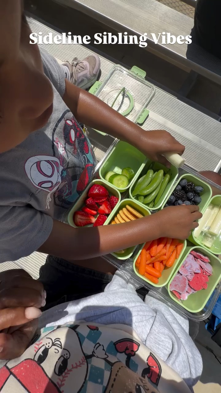 Sideline Sibling Vibes