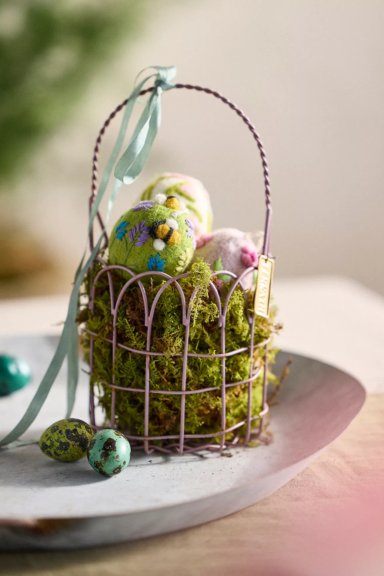 Scalloped Wire Basket, Mini | Terrain