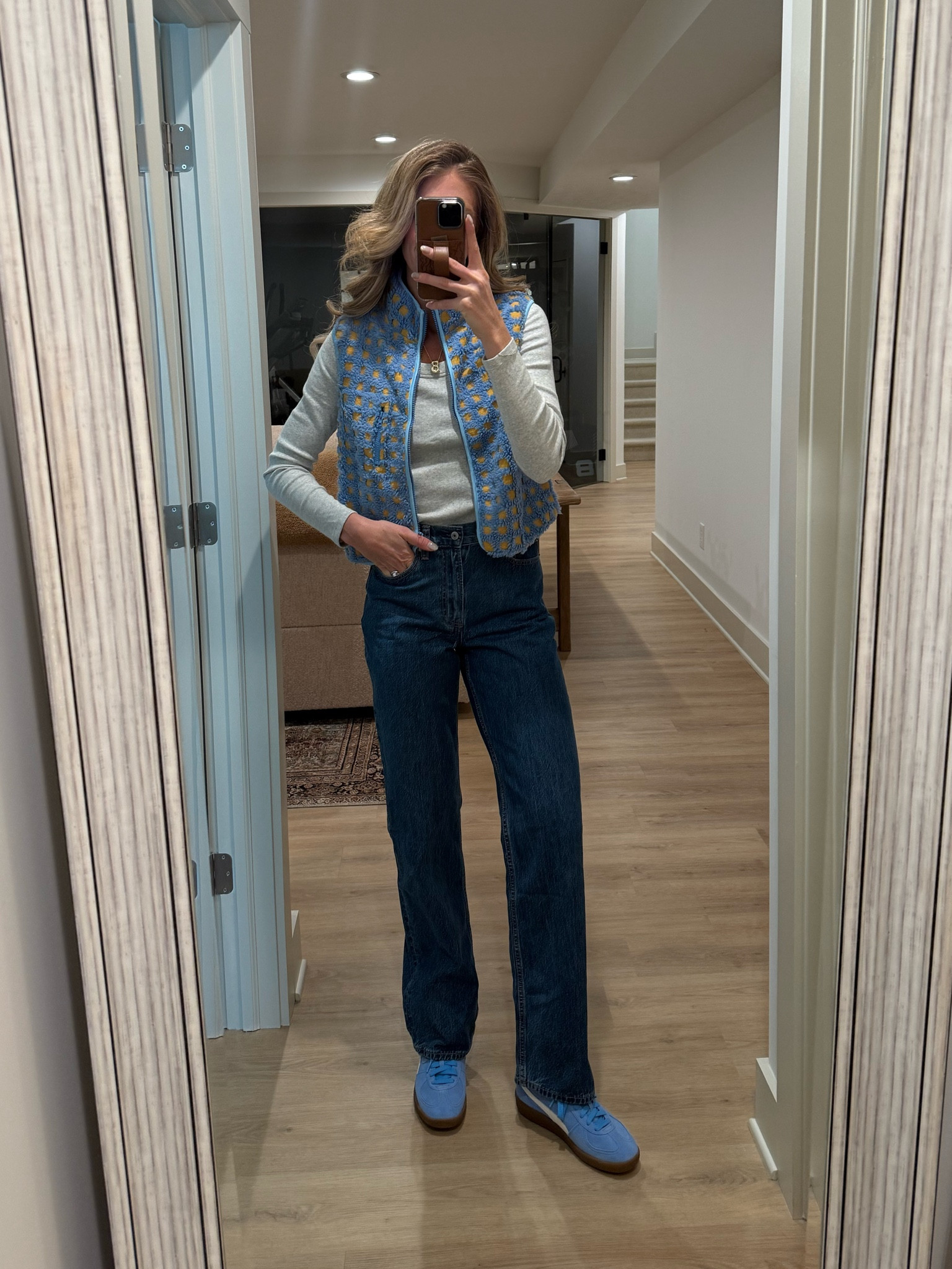 Medium in vest
Small in long sleeve 
Jeans run tts (more on the looser side)
