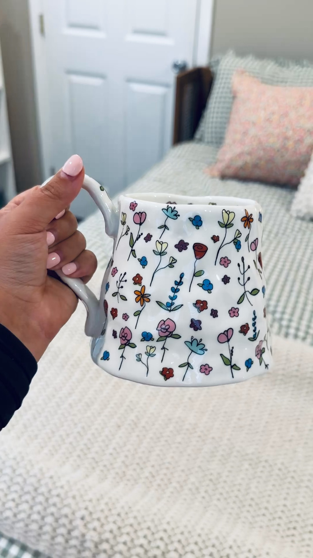 I'm OBSESSED with this oversized floral mug! Looks super similar to some anthro ones I've seen 

 