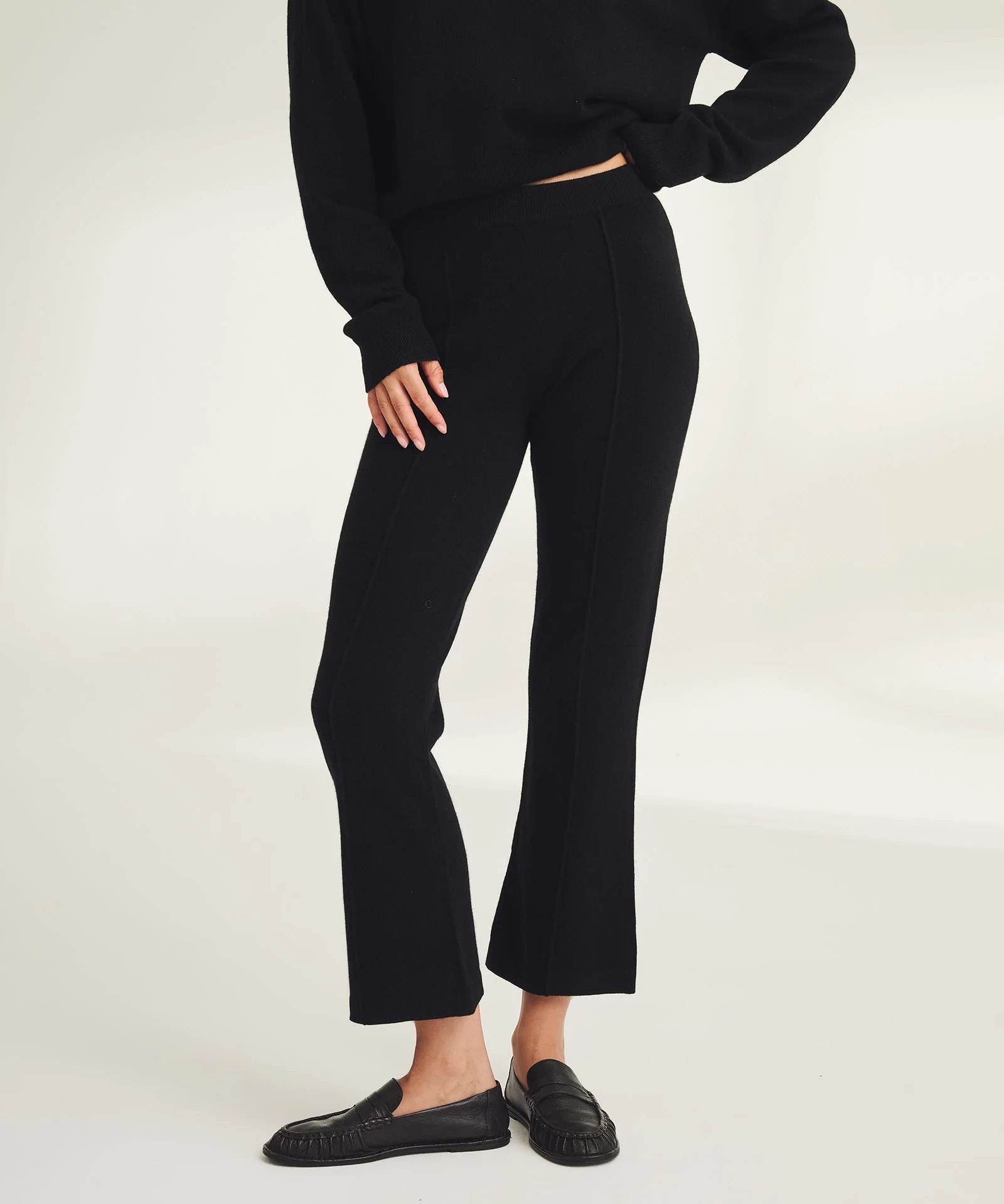 Signature Cashmere Cropped Pant with Pintucks | NAADAM