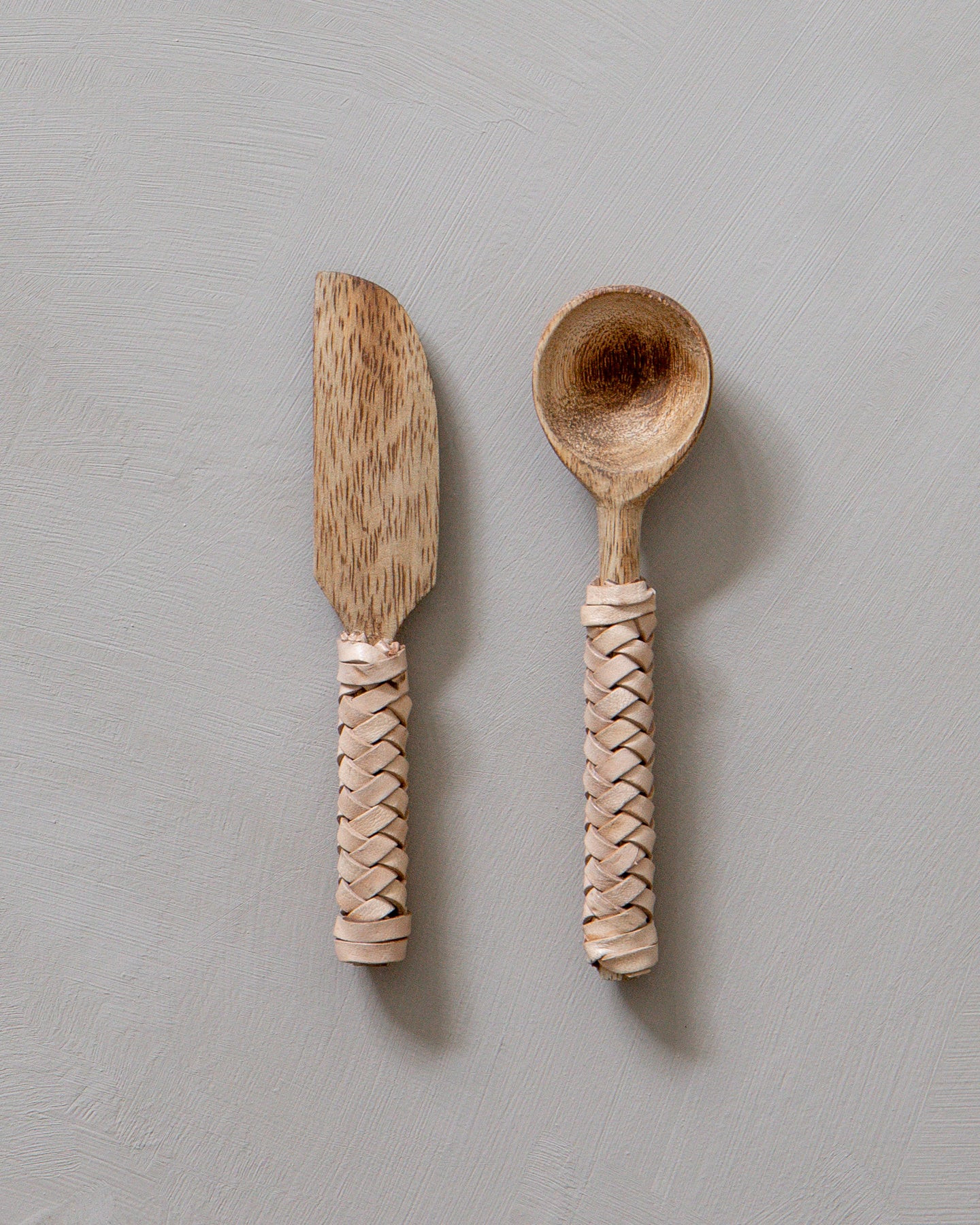 Leather Wrapped Petite Serve Set | The Vintage Rug Shop