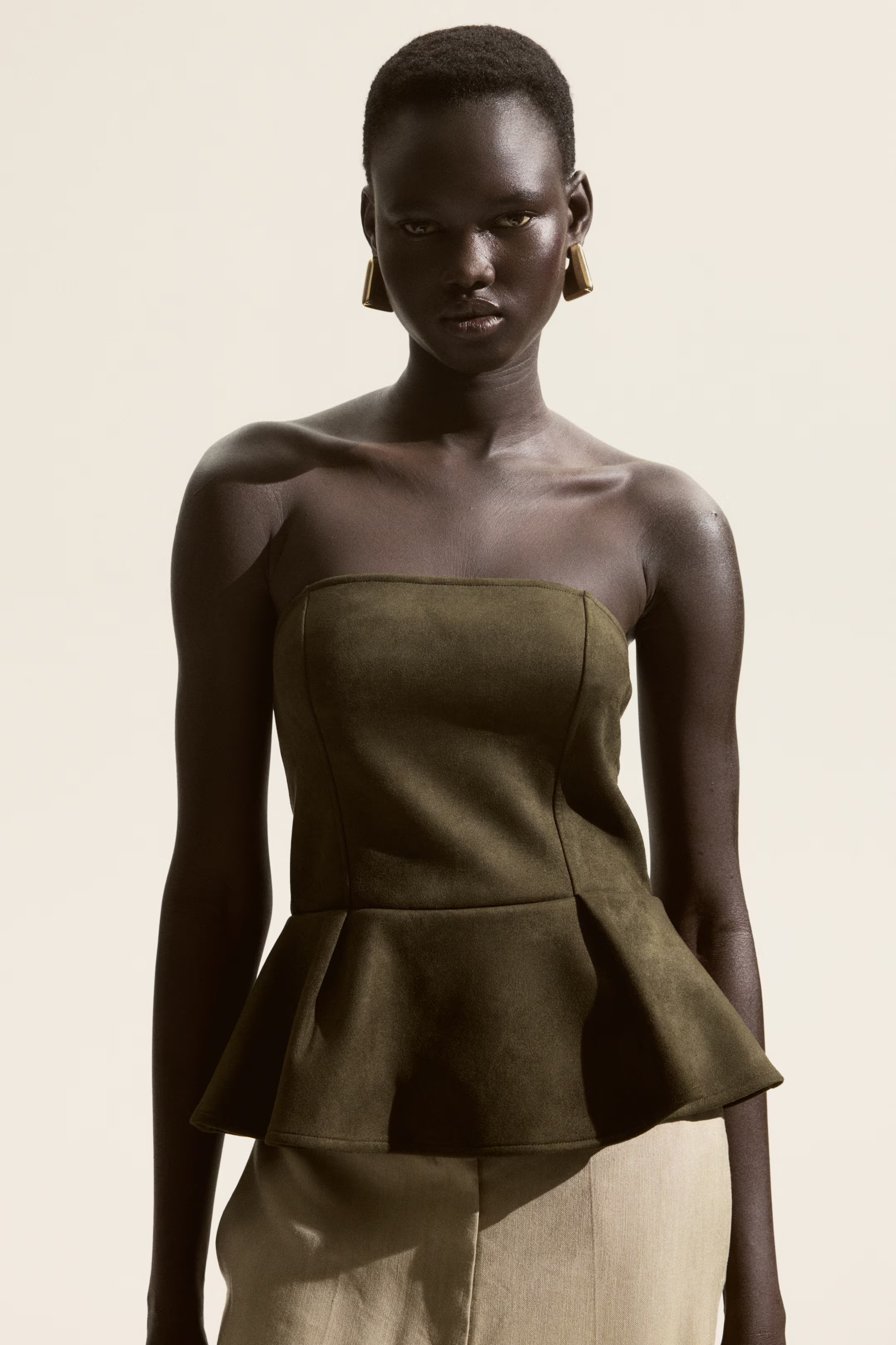 Bandeau peplum top - Dark green - Ladies | H&M GB | H&M (UK, MY, IN, SG, PH, TW, HK)