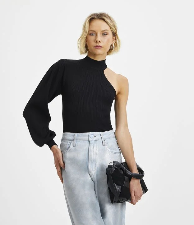 Blusa Curta em Tricô com Ombro Só e Golinha Alta Preto | Renner (BR)