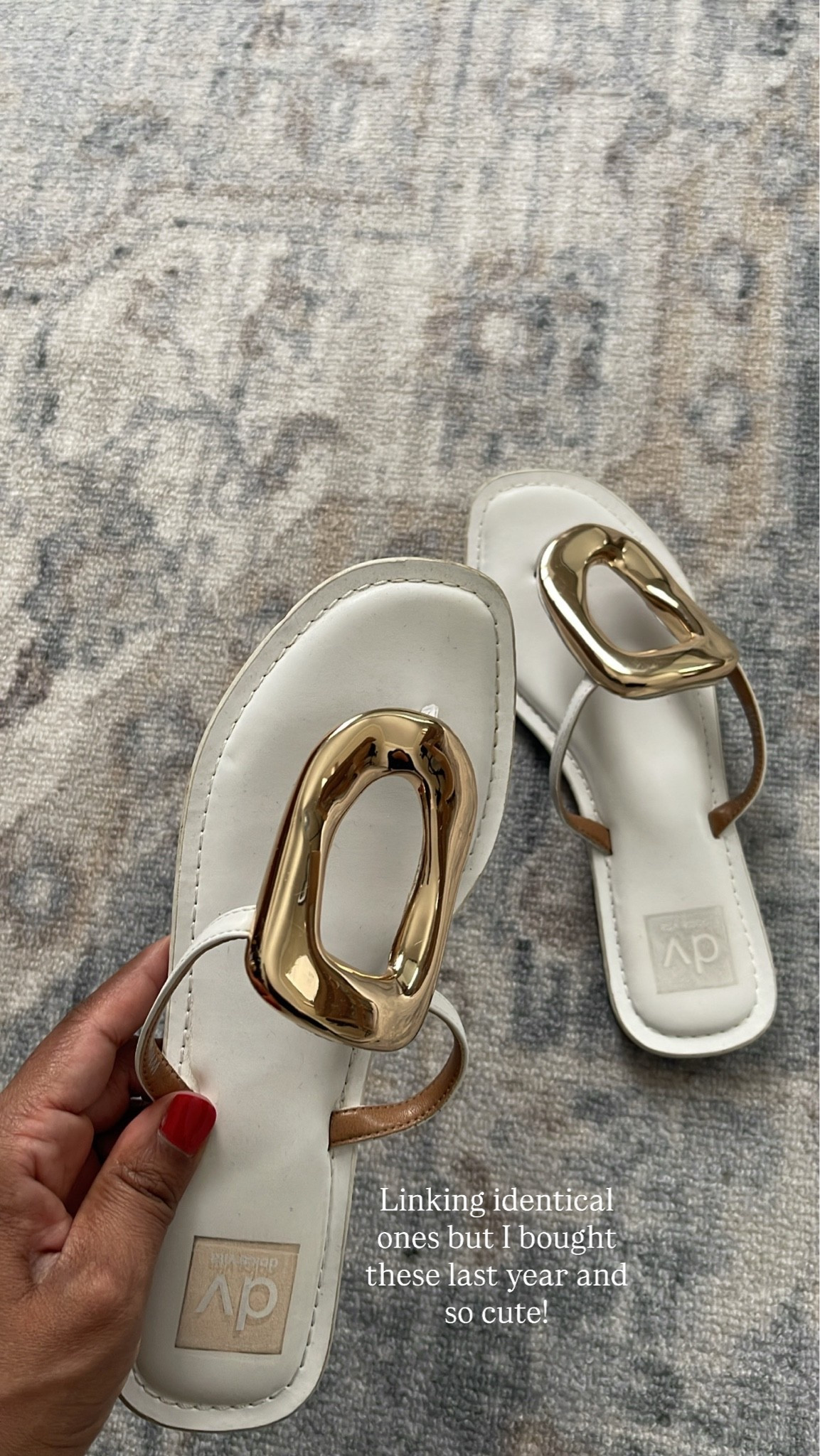 Linking nearly identical sandals

#LTKootd #LTKgrwm