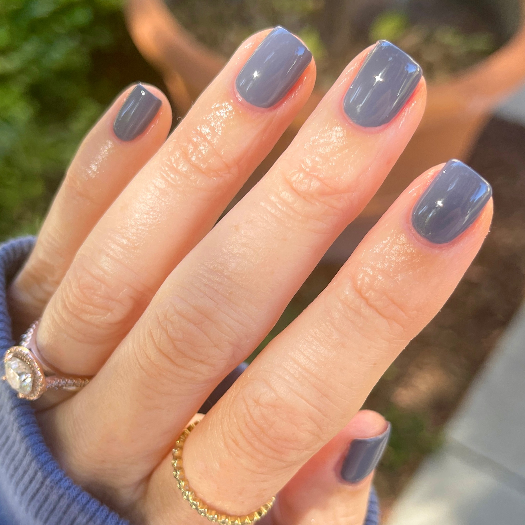 Cool winter grey nail polish for the win. 

Toned Down by Essie 

#LTKbeauty #LTKGiftGuide #LTKSeasonal