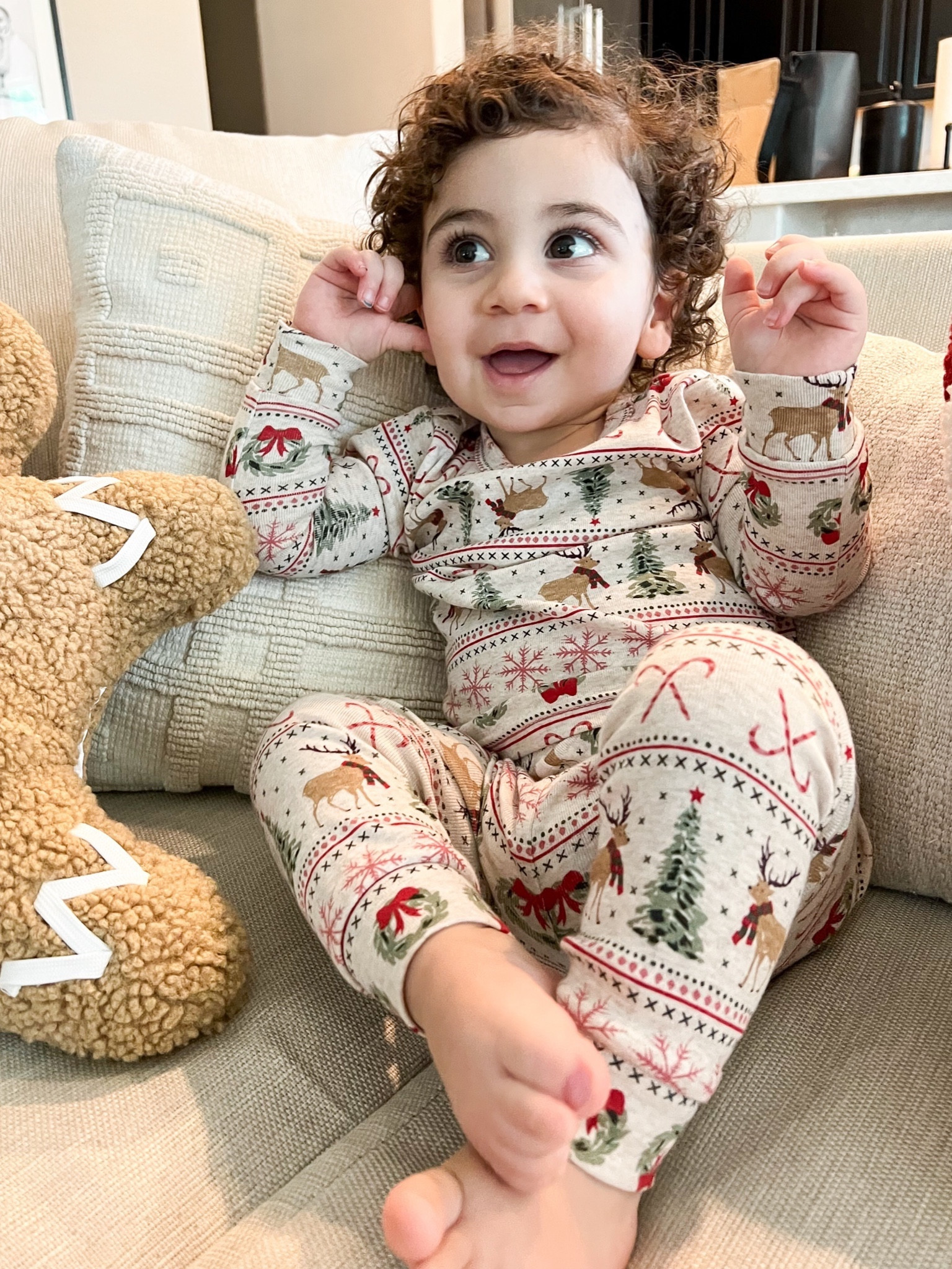 Gap kids Christmas pajama set (18-24M) 

#baby #babyboy #babyboyoutfits #newborn #newbornpjs #newbornfooties #babyfooties #babyholidaypjs #kidsholidaypjs #holidaypjs #christmaspjs #genderneutral #outfits #santaphotos #santaphotooutfits #holidayphotos #christmasphotos #zipperedfooties #toddlerpjs #holidayonesie #christmaspjs #christmasonesie #zipperedonesie #footies #babyfooties #convertiblefooties #babyfinds #babyclothing #babyclothes #holidaynewarrivals ##babyregistry #babyregistrymusthaves #babyshowergifts #babyshower #gap #gapfinds #gapbaby #babygap #gapsale #babygirl #babygirlholidaypjs #genderneutral 

#LTKHoliday #LTKbaby #LTKsalealert