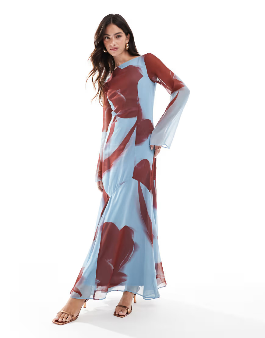 ASOS DESIGN floral placement print godet hem maxi dress in blue-Multi | ASOS (Global)