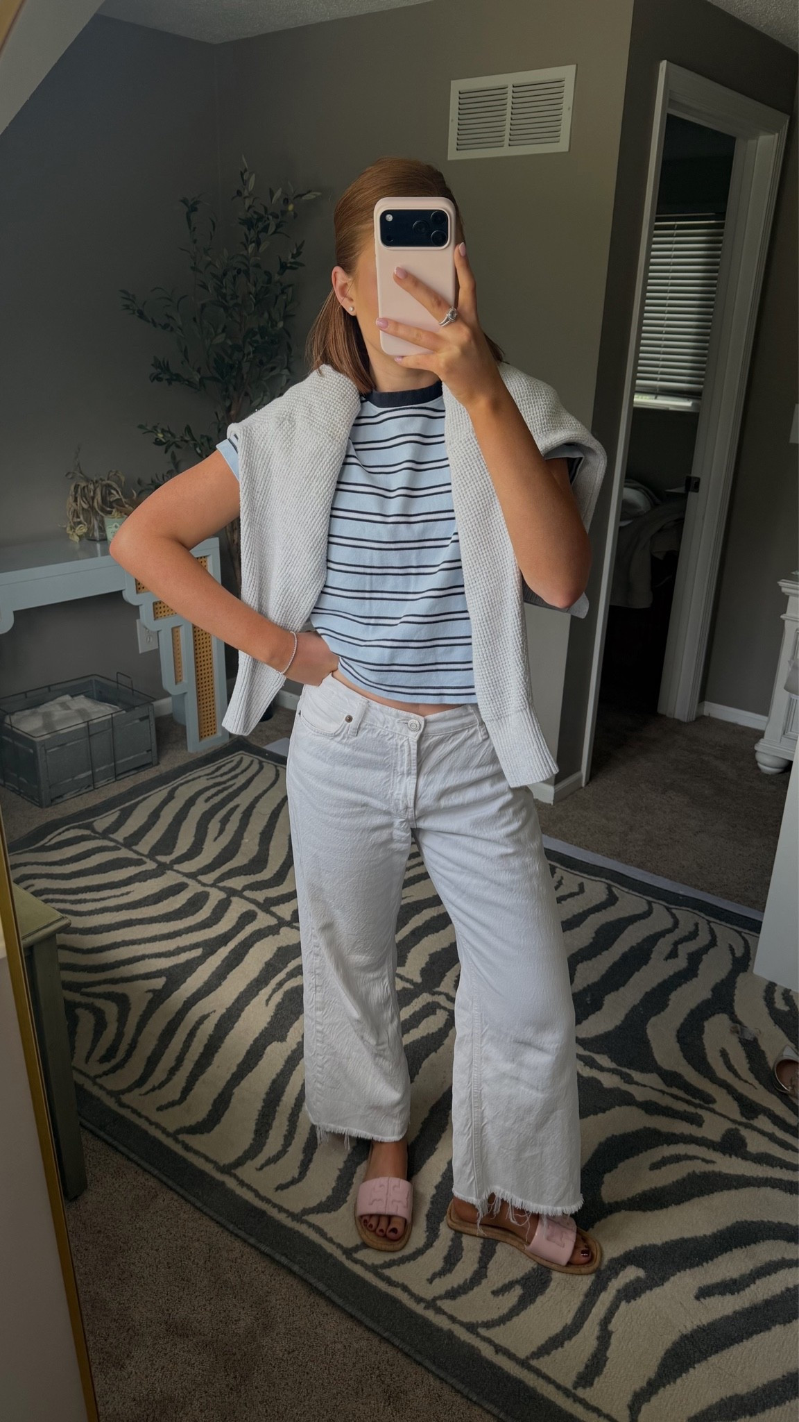 S top & size 4 jeans from Zara (but the Abercrombie denim is sooo similar!)

#LTKdayinmylife #LTKgrwm #LTKootd