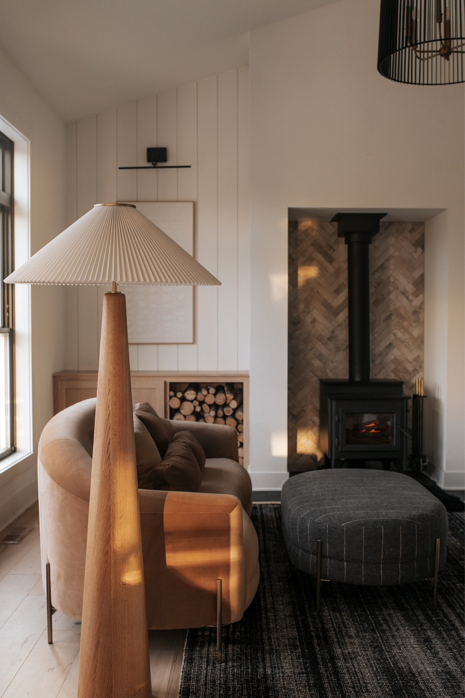 Warm Minimal Living room for fall. 
I don’t do plastic pumpkins, but I do minimal warmth. 🖤

#LTKHome