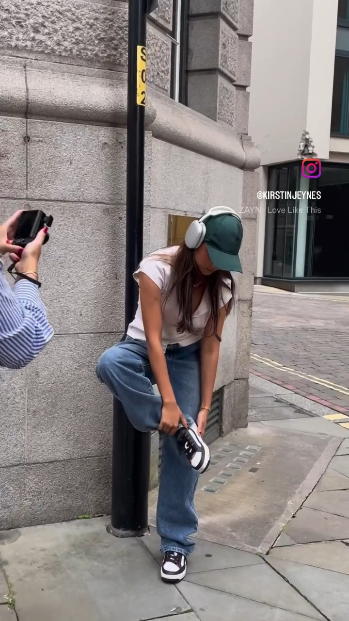 Shirt is also superdry but cant find link! Cute casual comfy university outfit

#LTKunder50 #LTKBacktoSchool #LTKFind