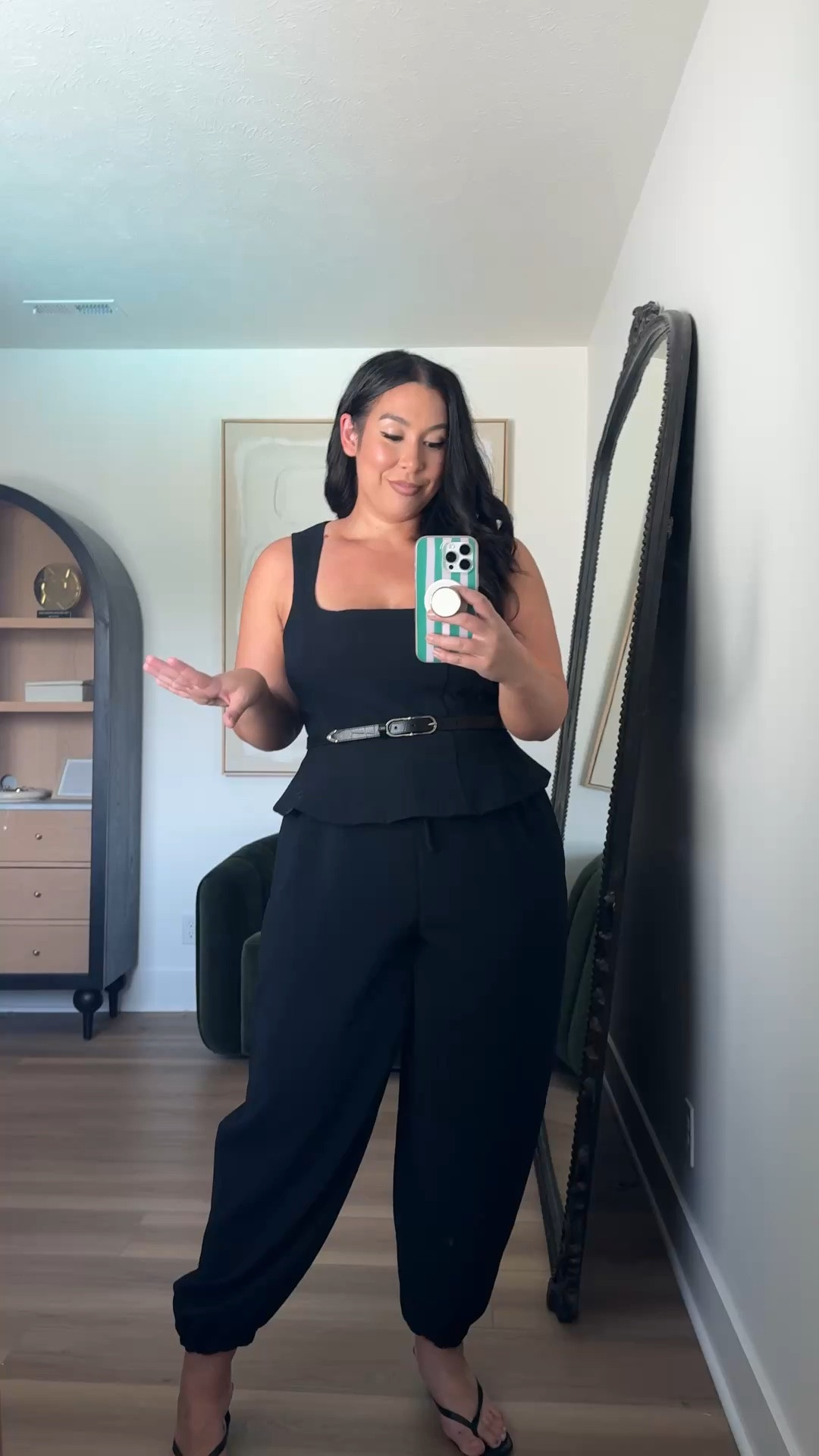 All black moment, so classy and love these balloon pants! Tops: XL & 14 Bottoms: XL

aritzia, aritzia lodge pants, aritzia workwear, aritzia favorites, artizia off the shoulder top

#LTKSeasonal #LTKMidsize #LTKWorkwear