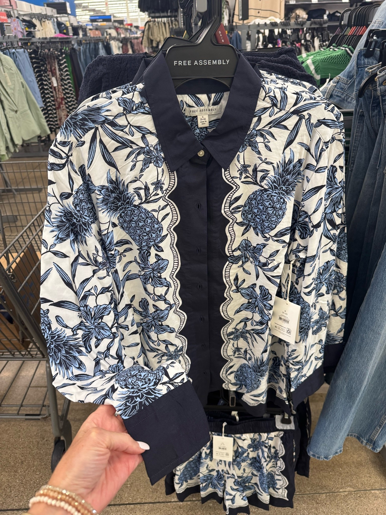 Walmart✨ resort wear 😍 Vacation outfit 

 Free Assembly Women's and Women’s Plus Pineapple Print Shirt with Long Sleeves, Sizes XS-4X

#LTKSeasonal #LTKOver40 #LTKTravel