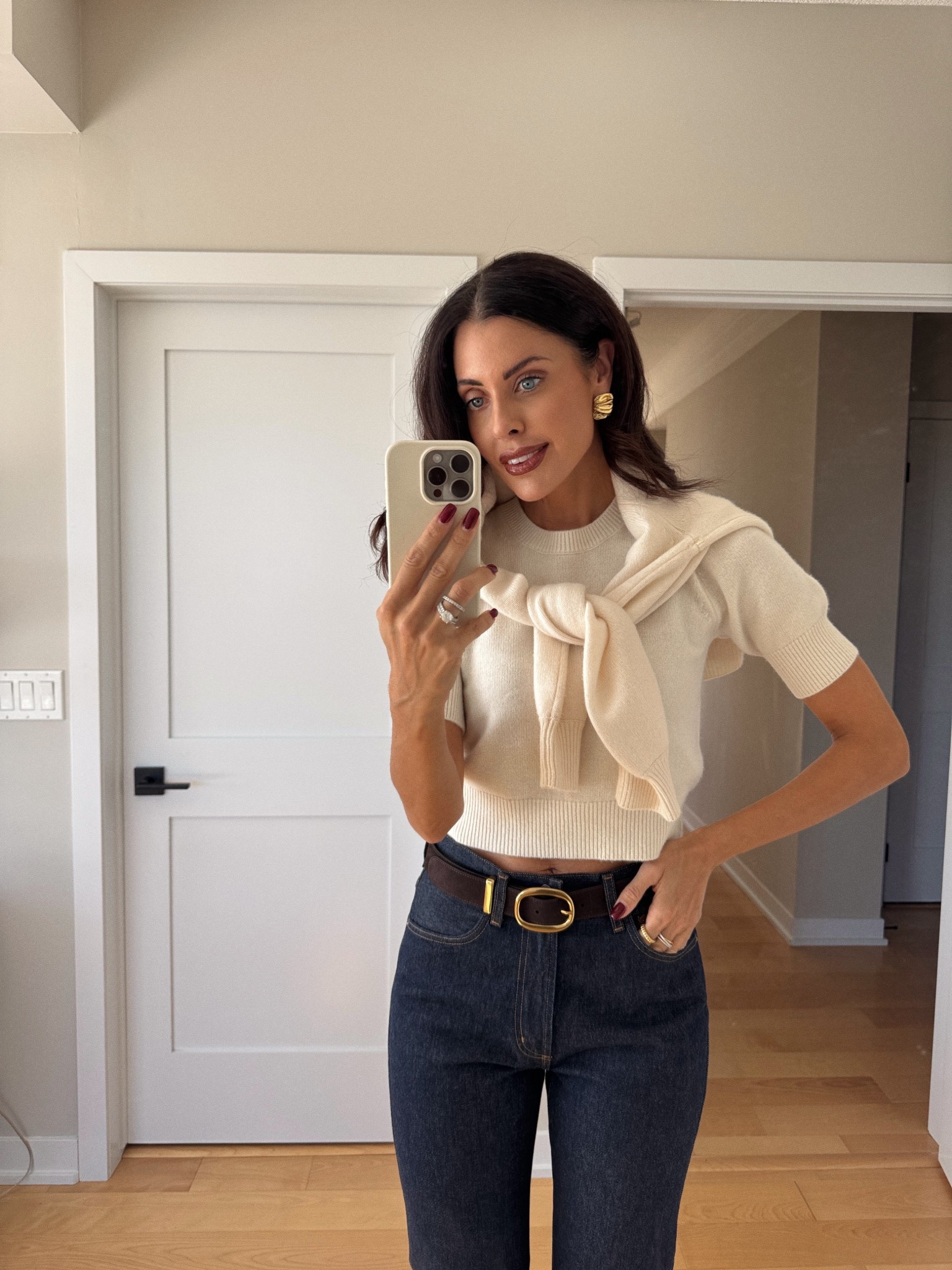 It’s been a work weekend! Finally put on real clothes and a little makeup to look like an actual human again 💄👖✨”

#LTKwinter #LTKcanada #LTKfall