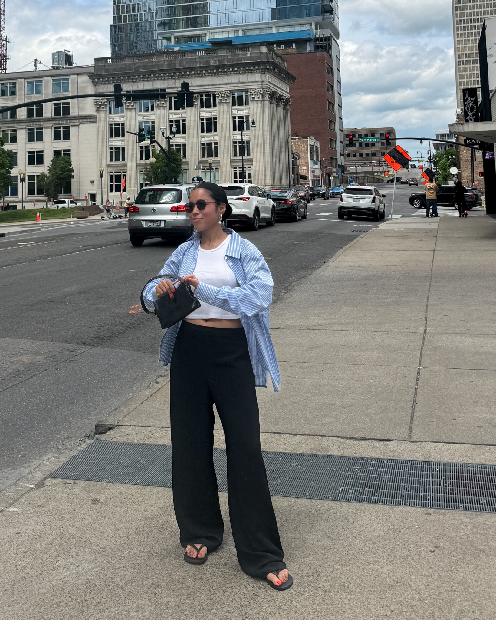 nothing beats a classic striped button down. i sized up to a “M” for an oversized feel 💙

#LTKstyletip