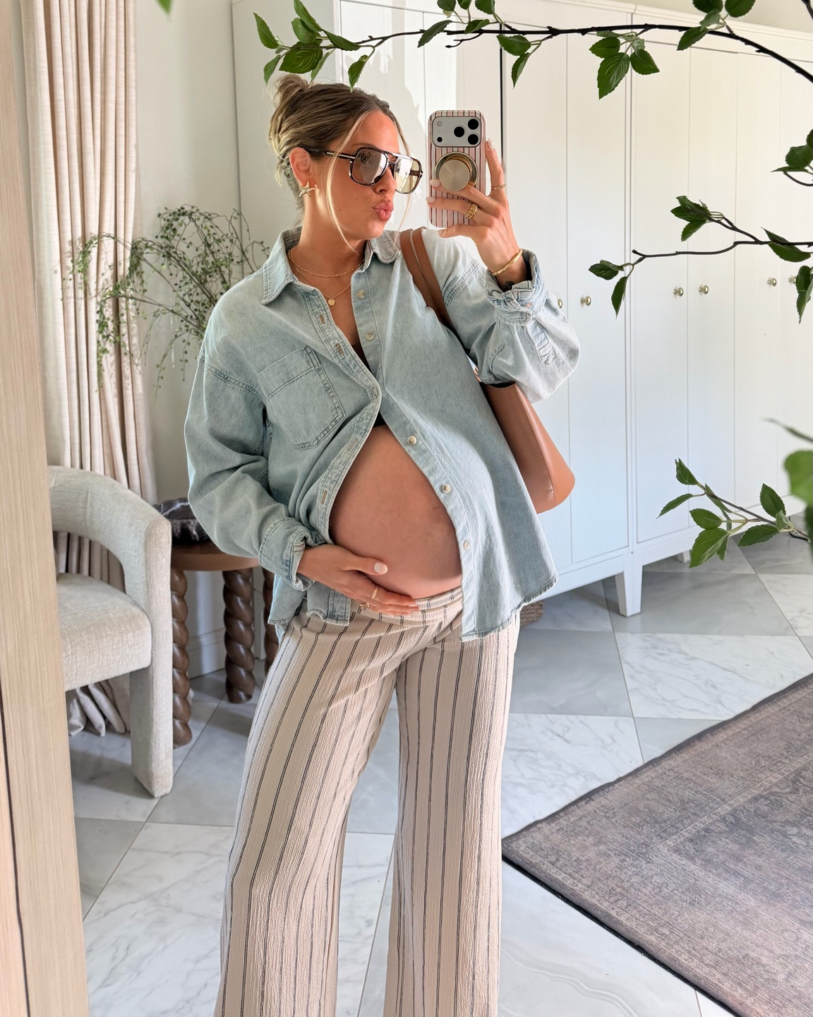 OOTD for a girl’s day on the coast🦞🐚🌊☀️ 

This denim shirt is my favvv. So lightweight & perfect with everything (Xs) 

Maternity pants are part of a set from H&M (size small) 

Tank size small

#LTKootd #LTKBump #LTKgrwm