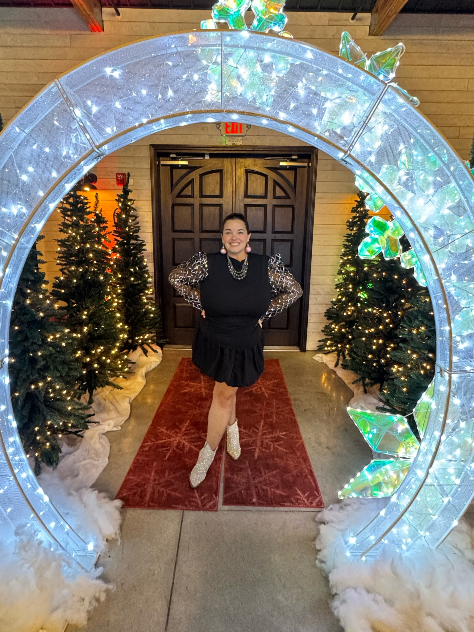 Simple with sparkle  

#LTKSeasonal #LTKPlusSize #LTKHoliday